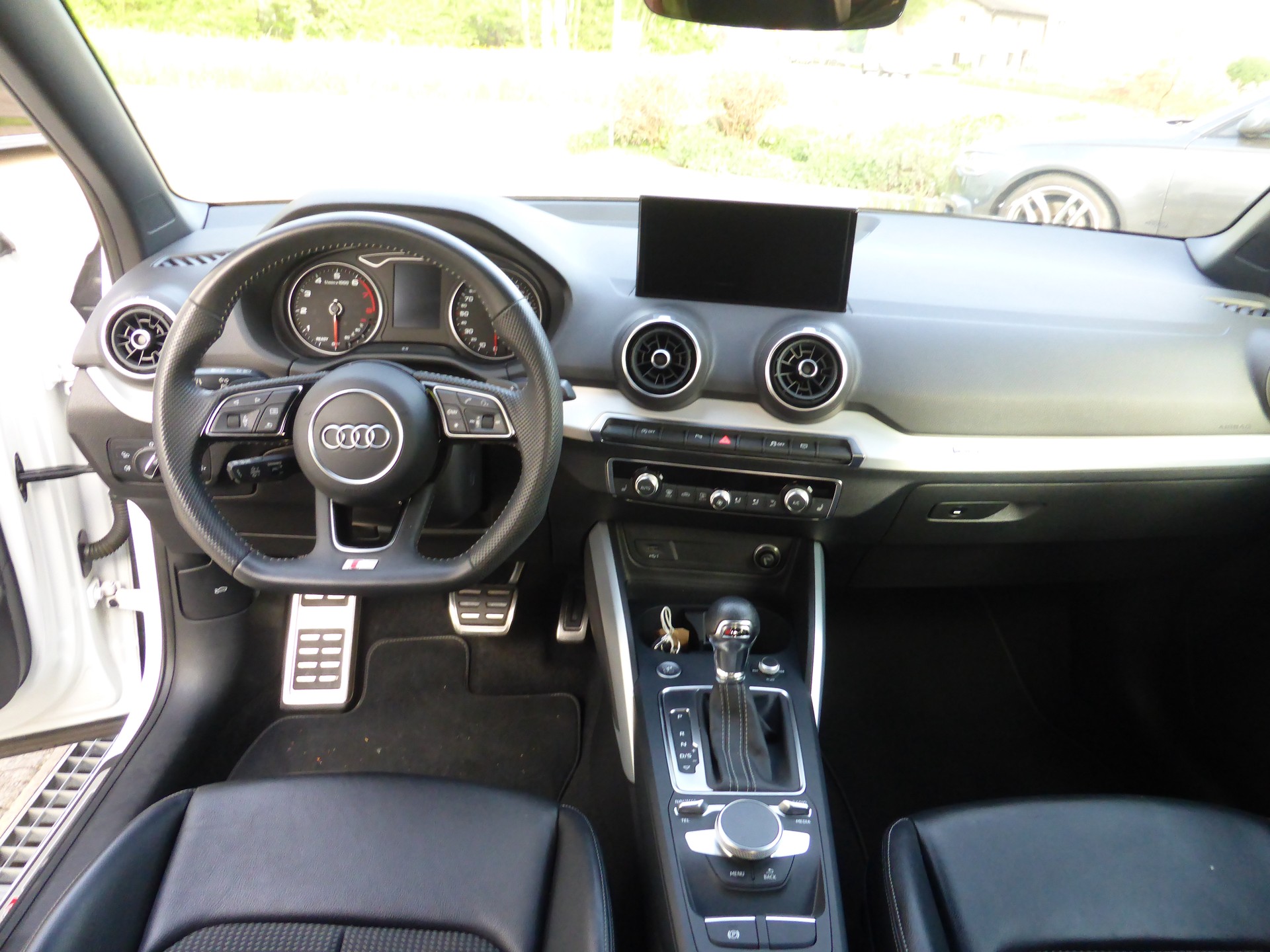 AUDI Q2 40 TFSI Sport quattro S-tronic-image-12