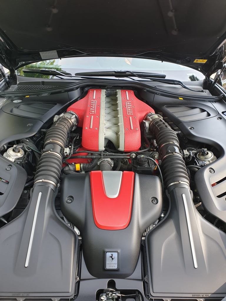FERRARI FF-image-4