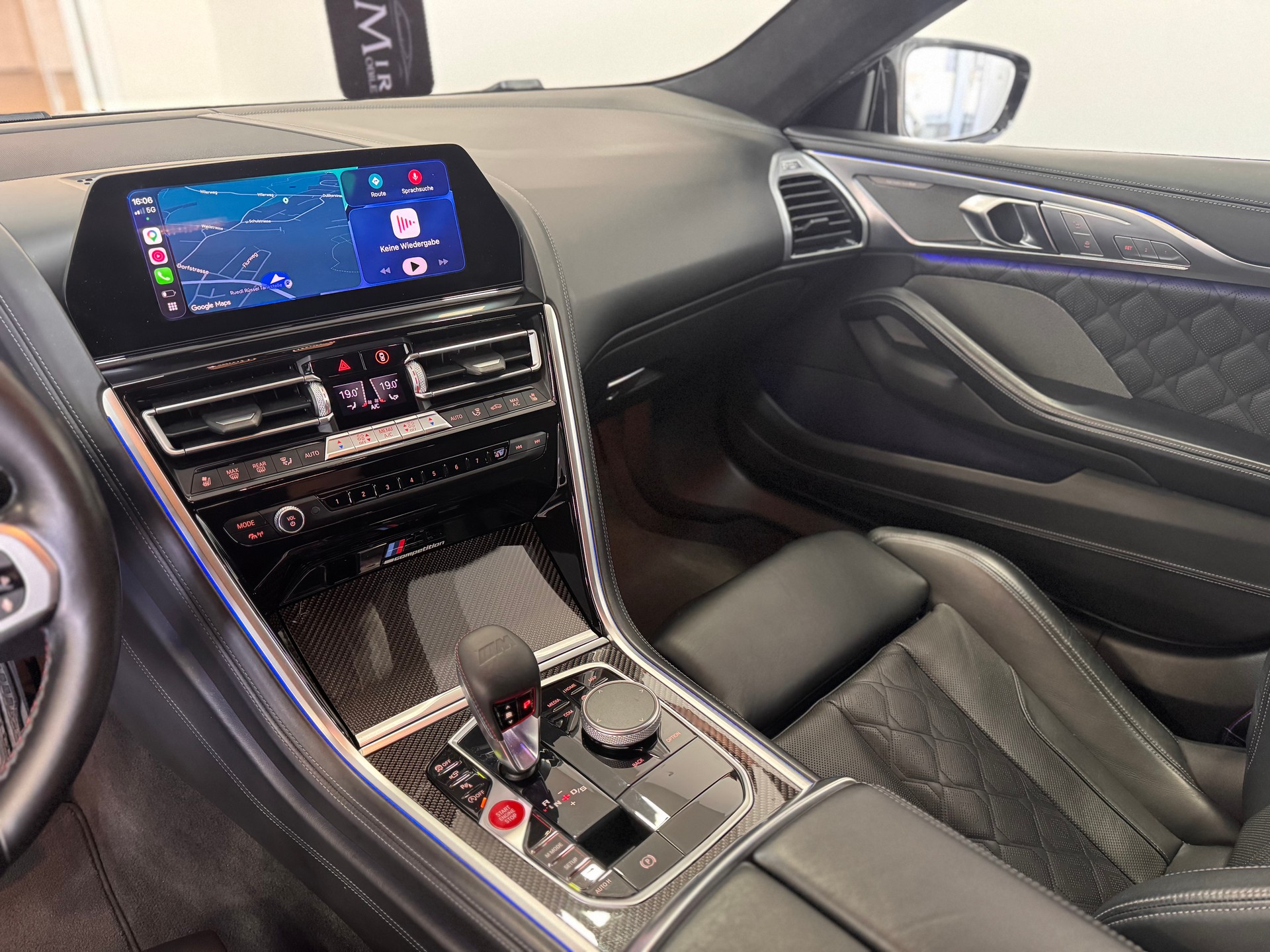 BMW M8 xDrive M Competition Steptronic Gran Coupé *Carbon / AST-Federn / Laserlicht / Softclose / Sitzklima / 360 Kamera*-image-14