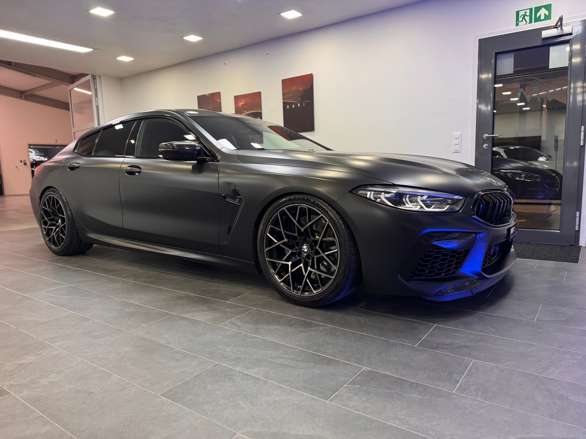 BMW M8 xDrive M Competition Steptronic Gran Coupé *Carbon / AST-Federn / Laserlicht / Softclose / Sitzklima / 360 Kamera*-image-2