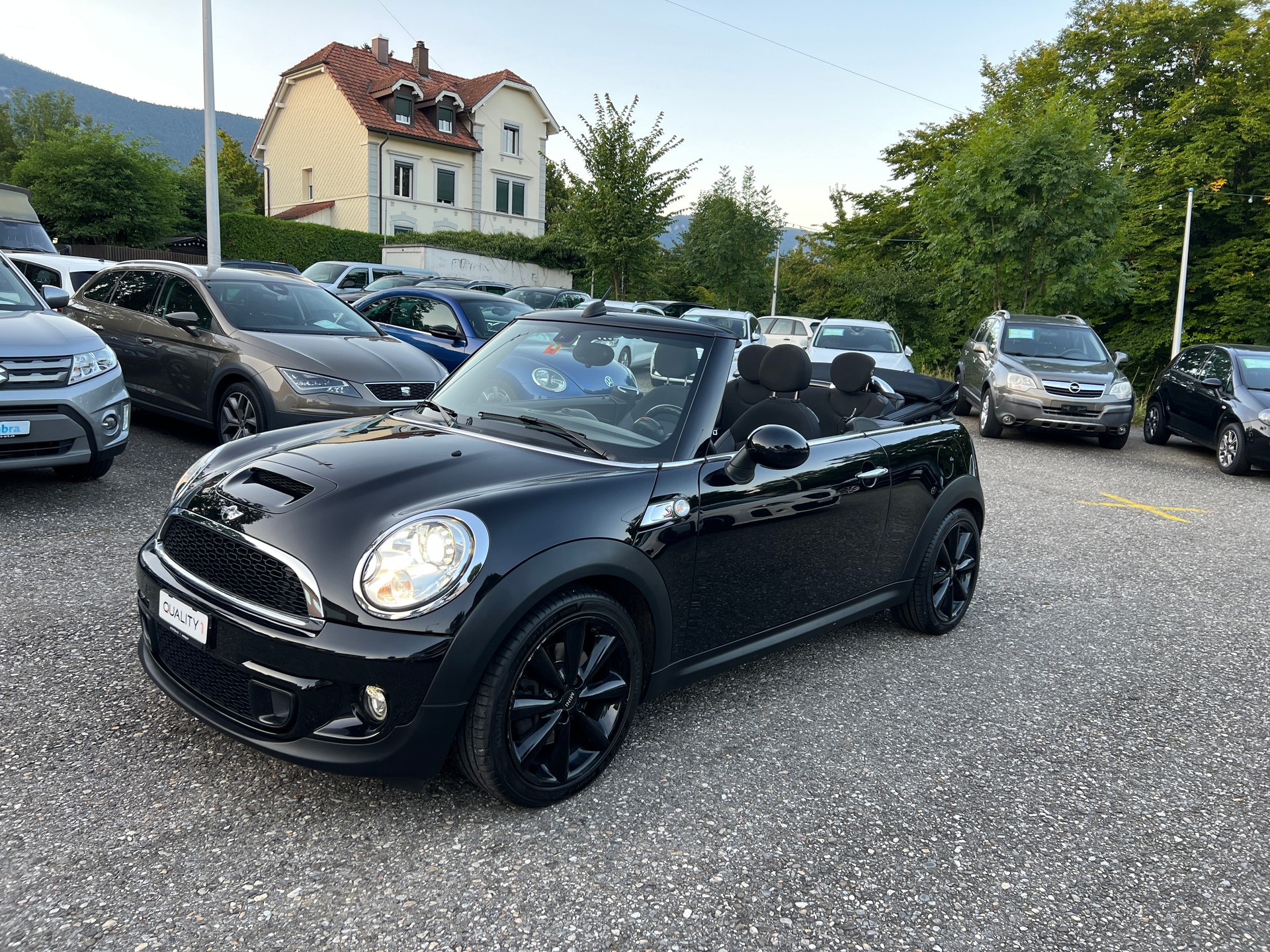 MINI Cooper S Cabriolet-image-8