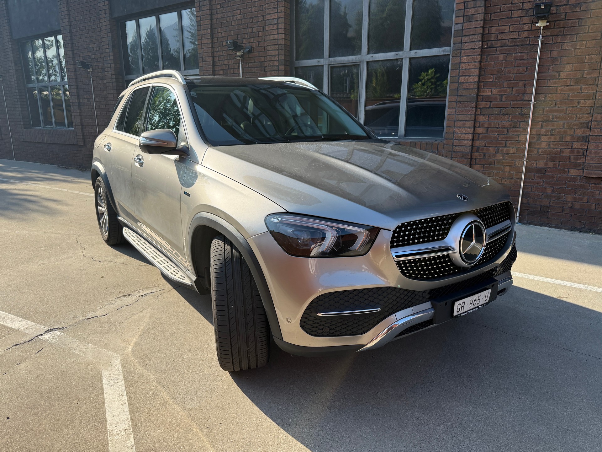 MERCEDES-BENZ GLE 350 de 4Matic 9G-Tronic-image-2