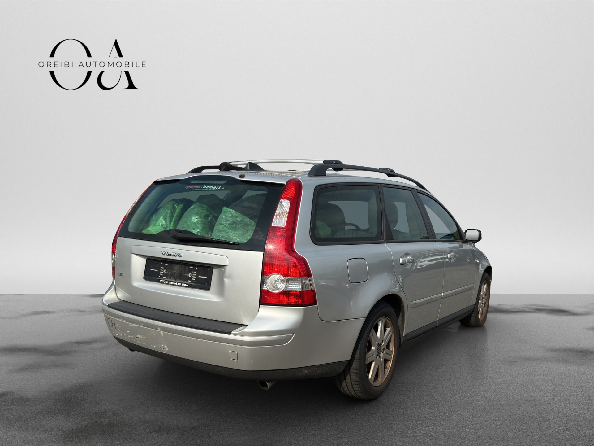 VOLVO V50 D5-image-5