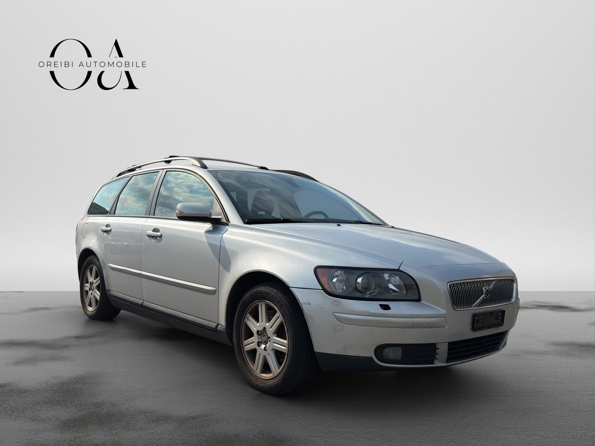 VOLVO V50 D5-image-6
