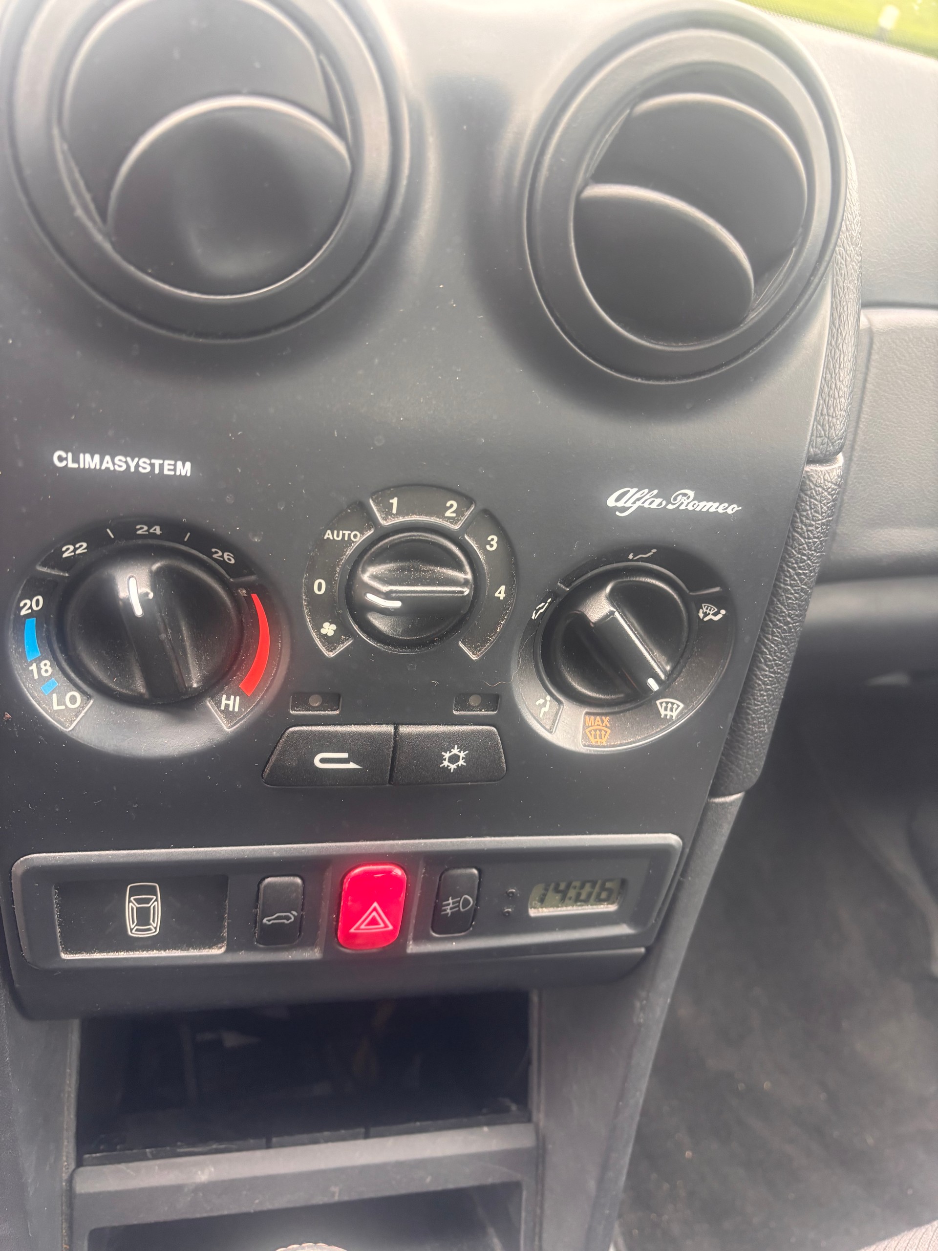 ALFA ROMEO 146 2.0 Ti 16V-image-9