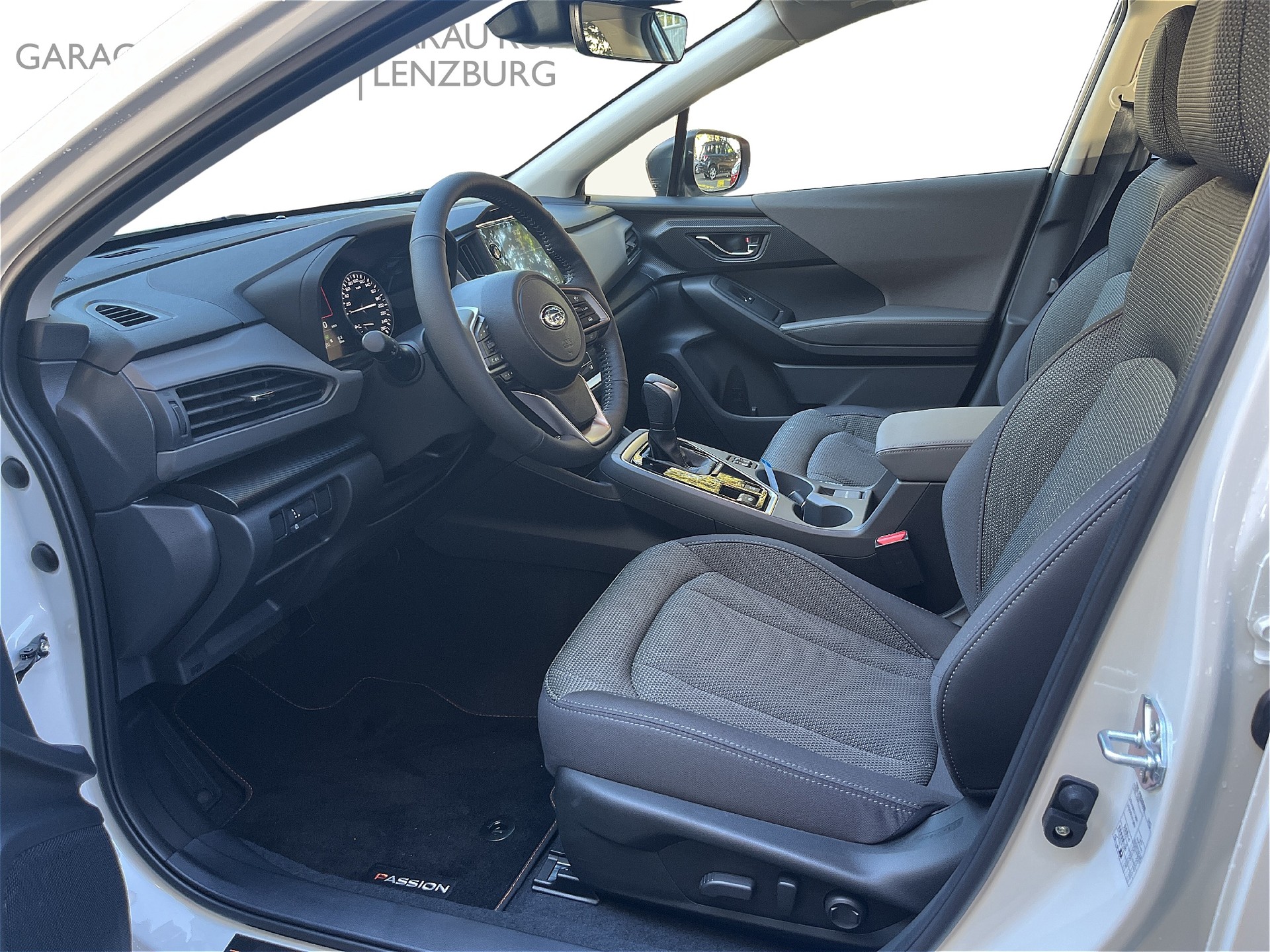 SUBARU Crosstrek 2.0 e-Boxer Passion AWD Lineartronic-image-9