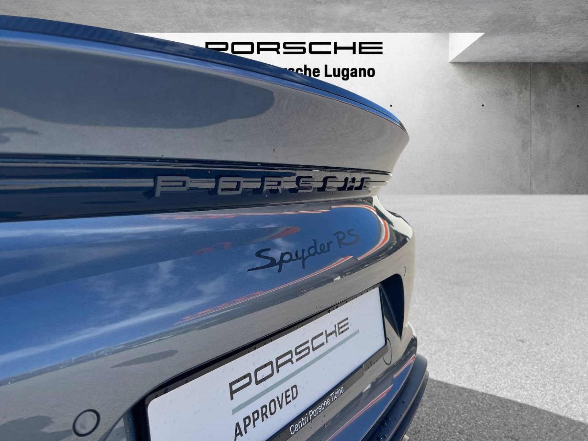 PORSCHE 718 Spyder RS-image-12