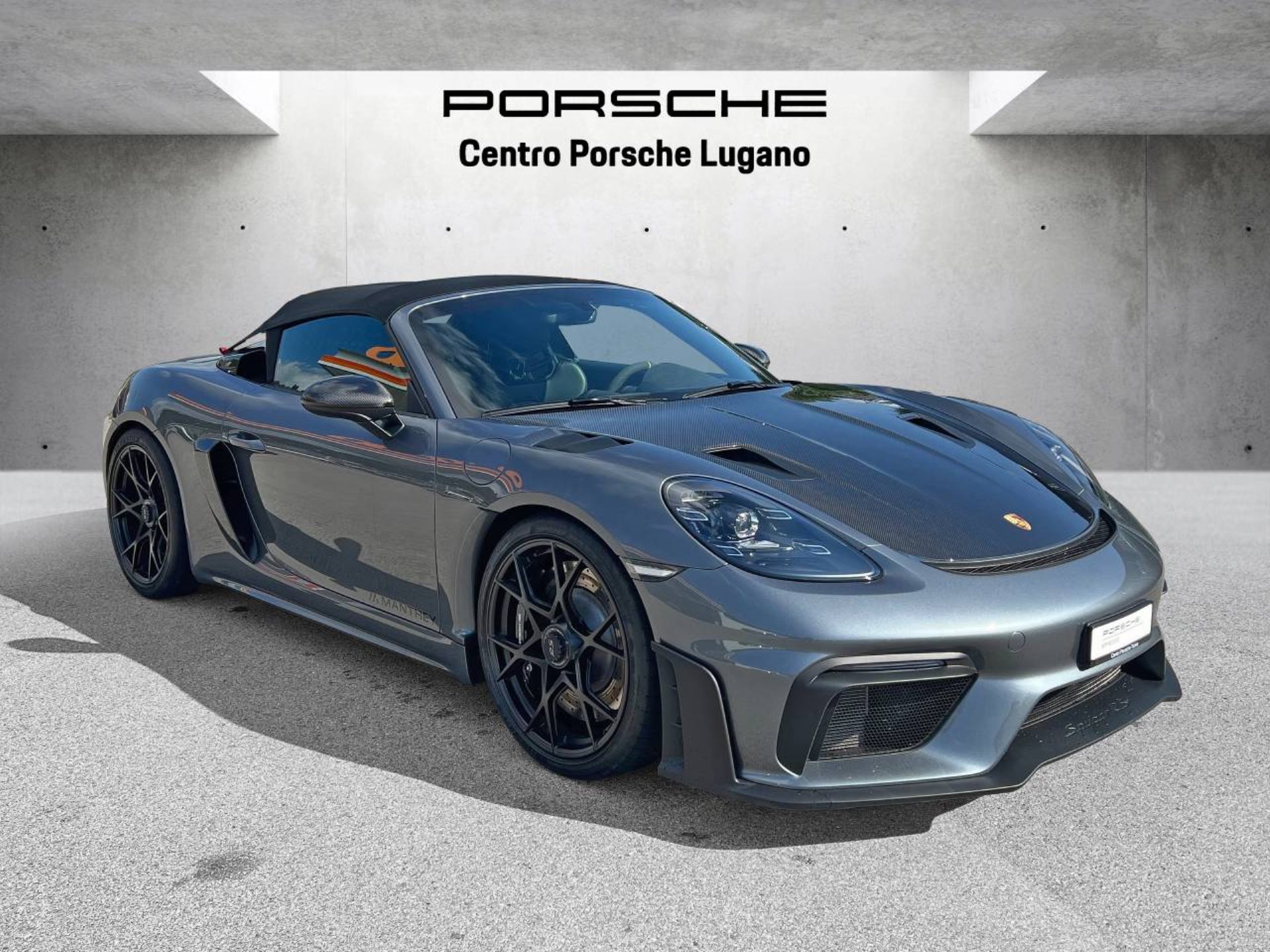 PORSCHE 718 Spyder RS-image-5