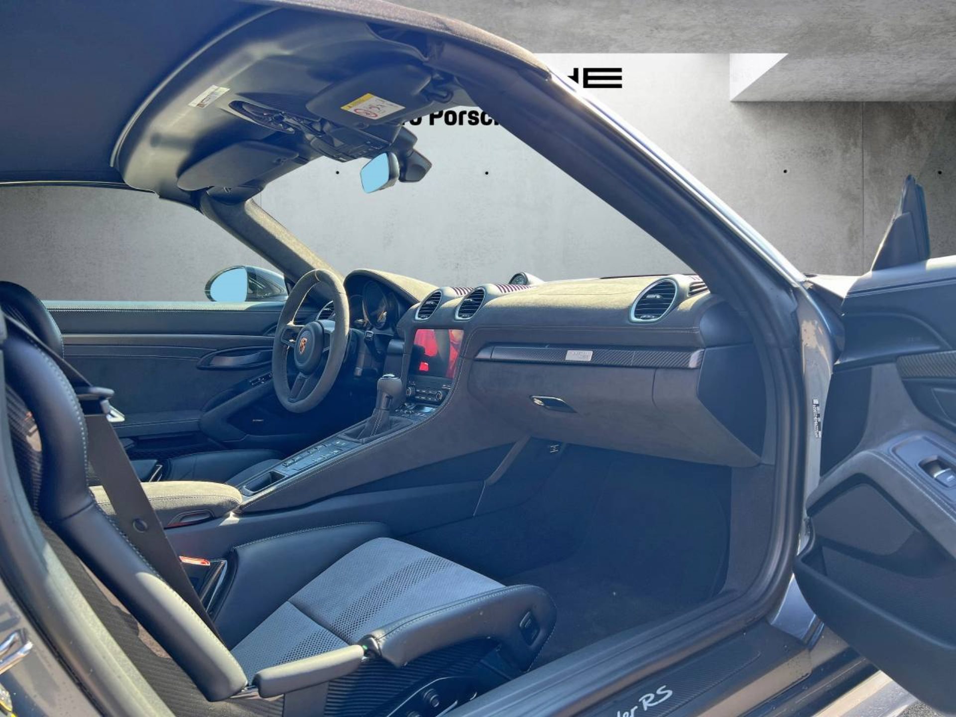 PORSCHE 718 Spyder RS-image-14