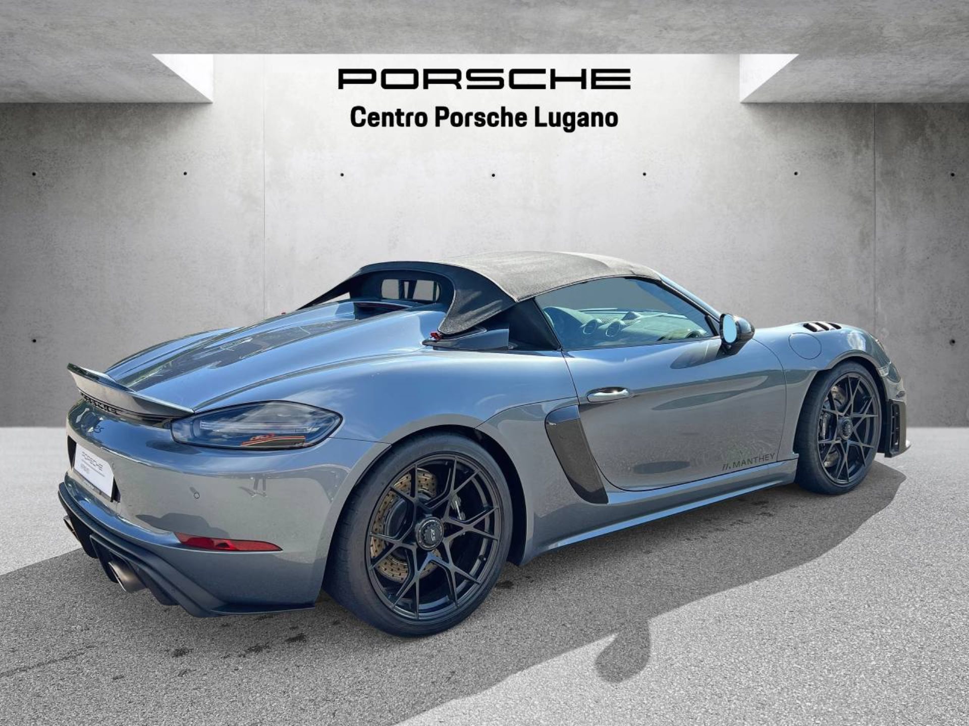 PORSCHE 718 Spyder RS-image-8