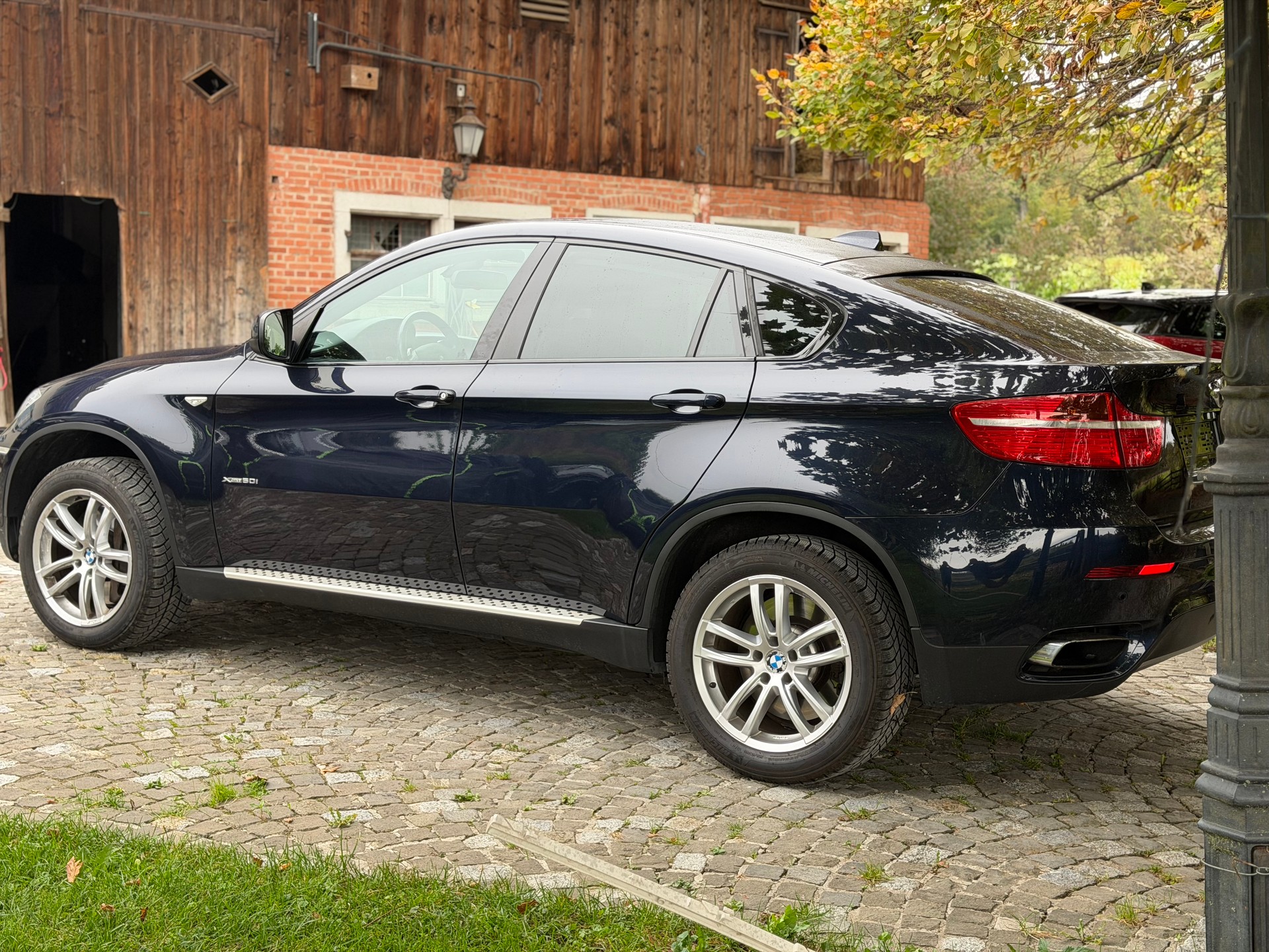 BMW X6 xDrive 50i Steptronic-image-1