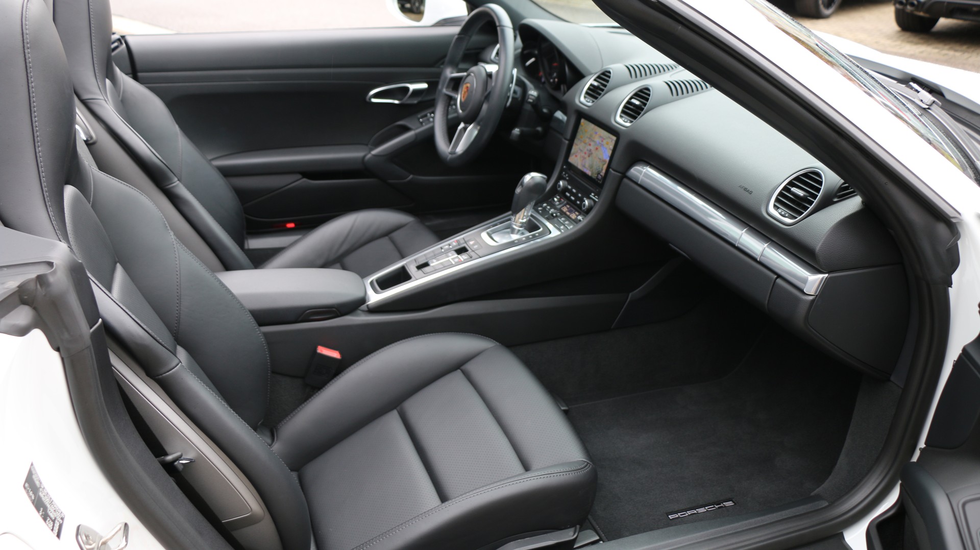 PORSCHE 718 Boxster 2.0 PDK-image-14