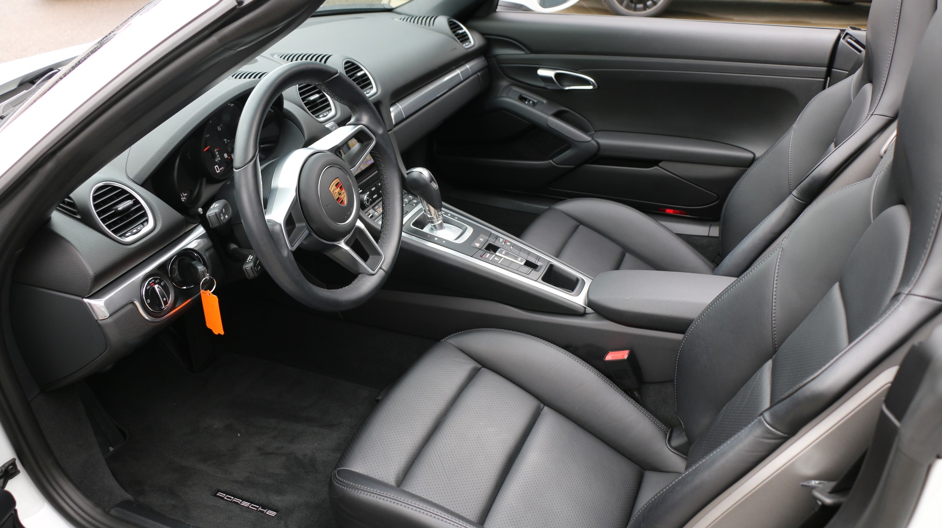 PORSCHE 718 Boxster 2.0 PDK-image-8