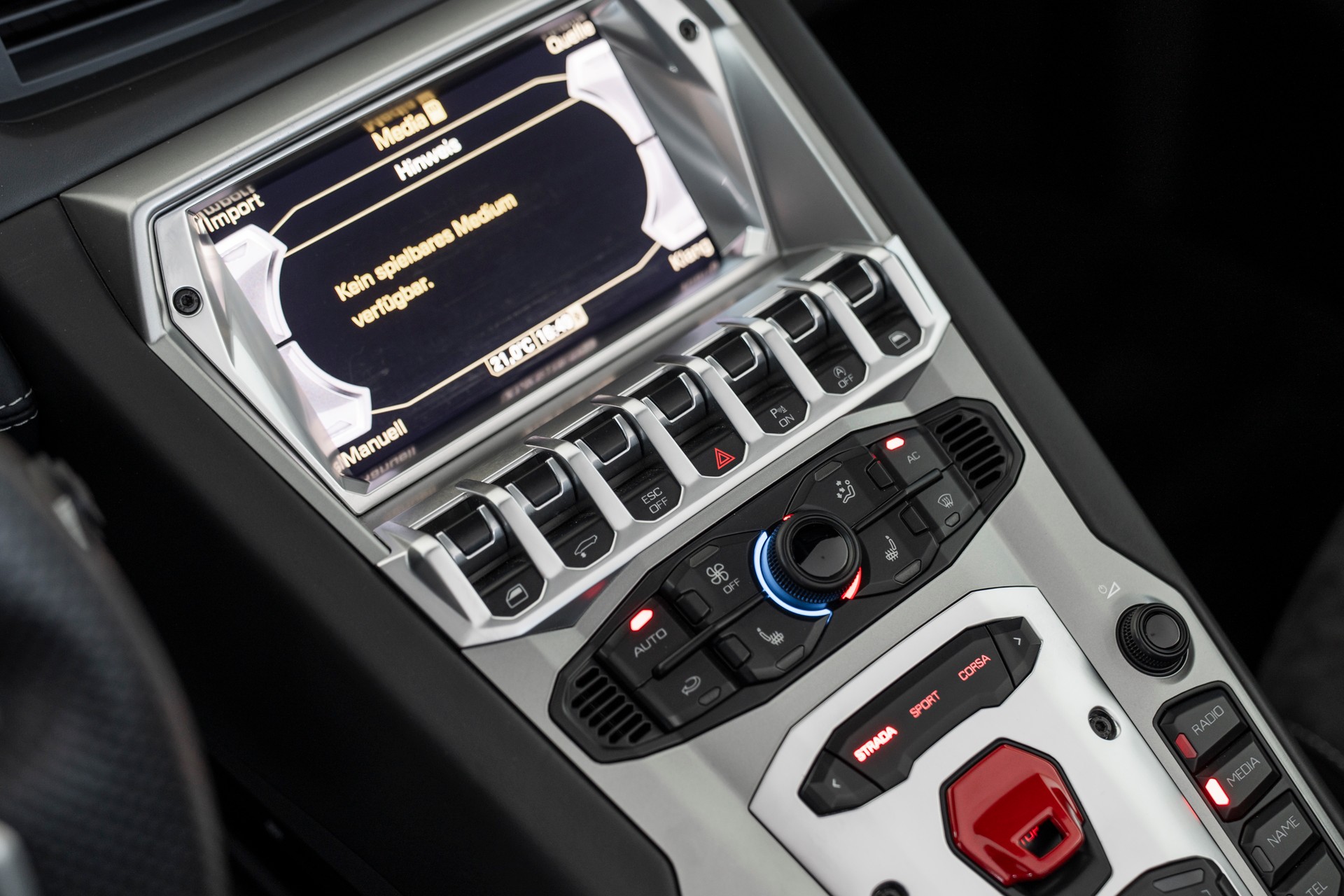 LAMBORGHINI Aventador LP700-4 Roadster E-Gear-image-12