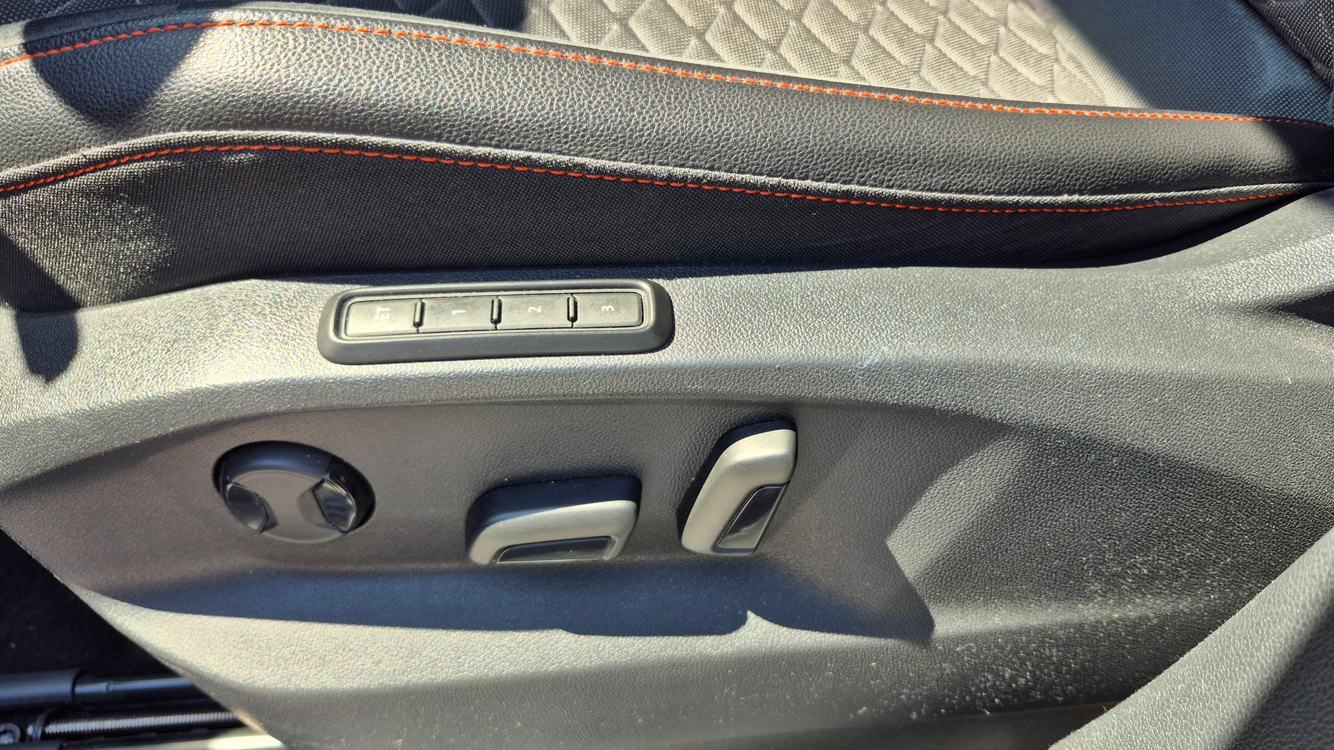 SEAT Tarraco 1.5TSI EVO Move FR DSG 7 Sitze Servicepaket-image-4