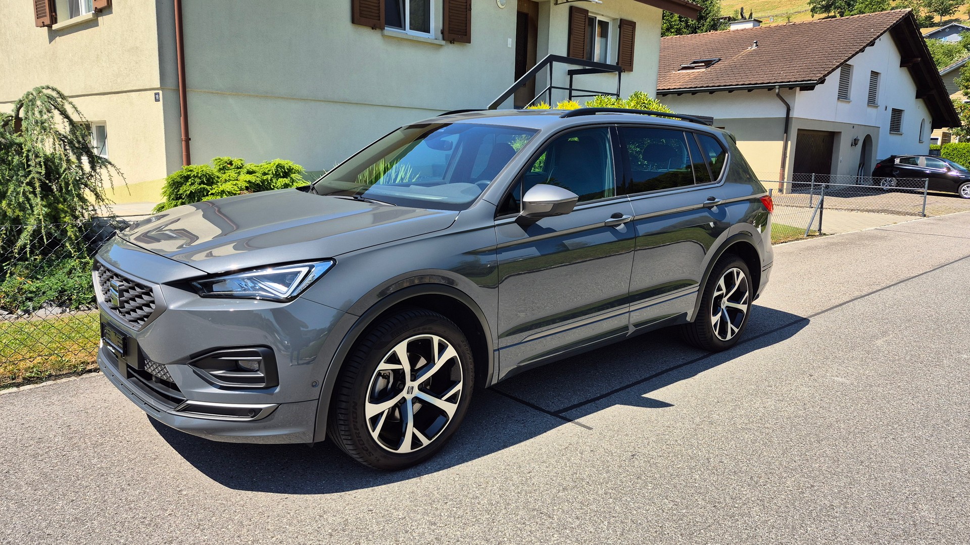 SEAT Tarraco 1.5TSI EVO Move FR DSG 7 Sitze Servicepaket-image-0