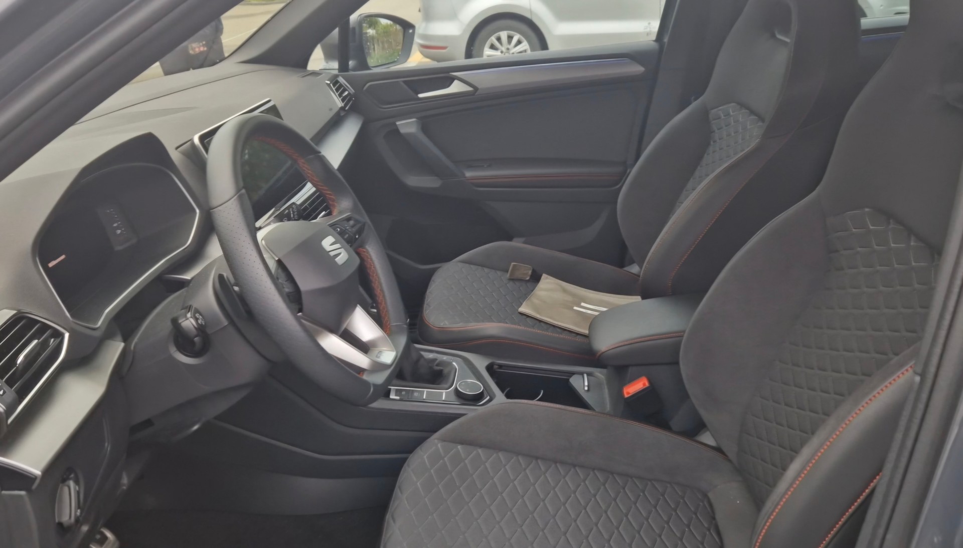 SEAT Tarraco 1.5TSI EVO Move FR DSG 7 Sitze Servicepaket-image-3