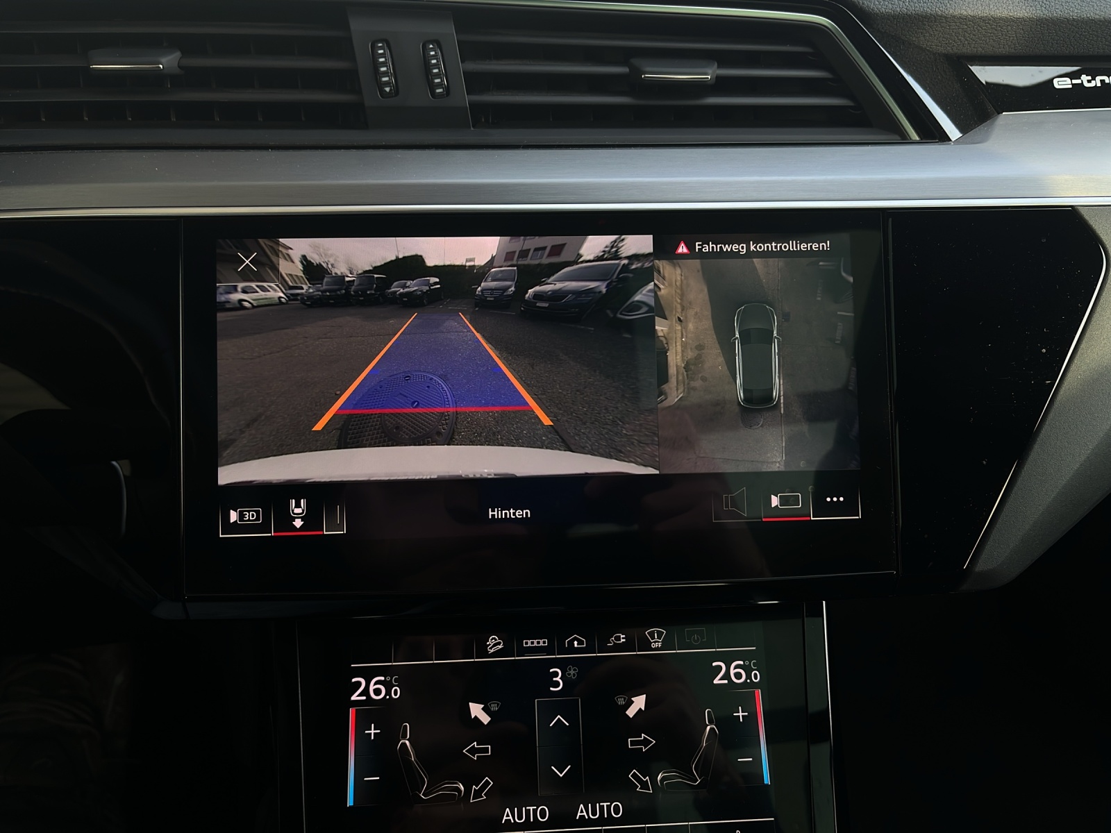 AUDI e-tron 55 Sportback S Line quattro-image-14