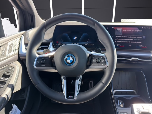 BMW 230e xDrive Active Tourer M Sport-image-35