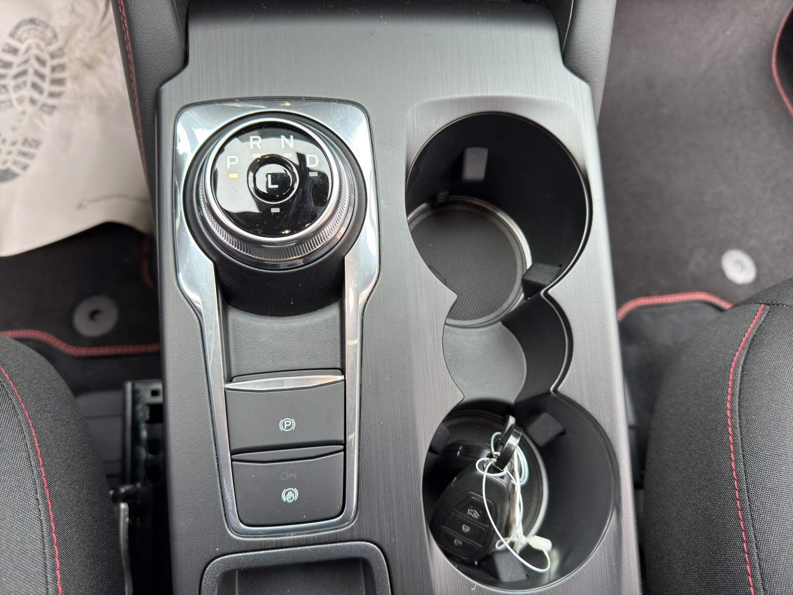 FORD Kuga 2.5 PHEV ST-Line FWD-image-22