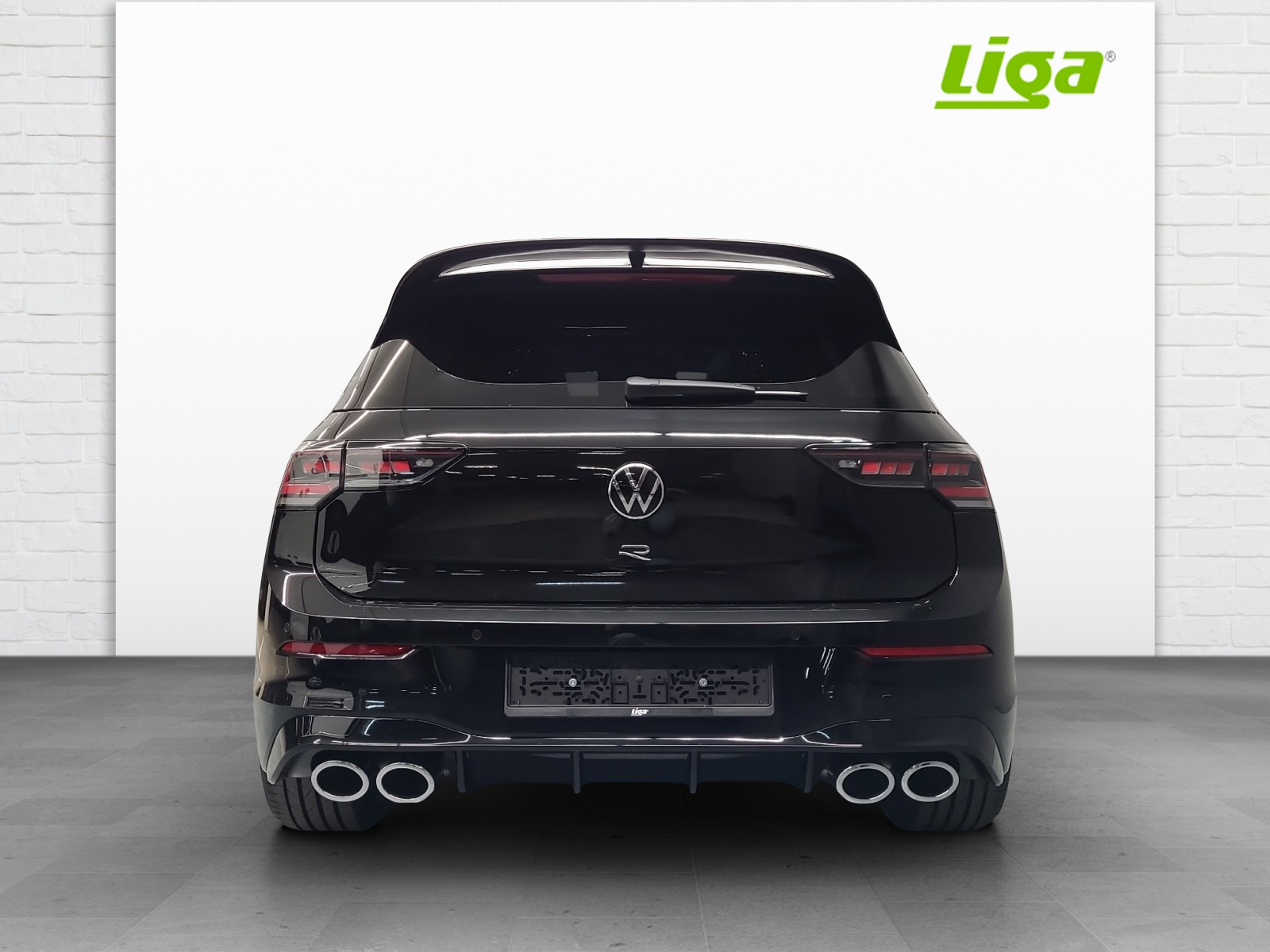 VW Golf VIII 2.0 TSI R DSG 4motion-image-4