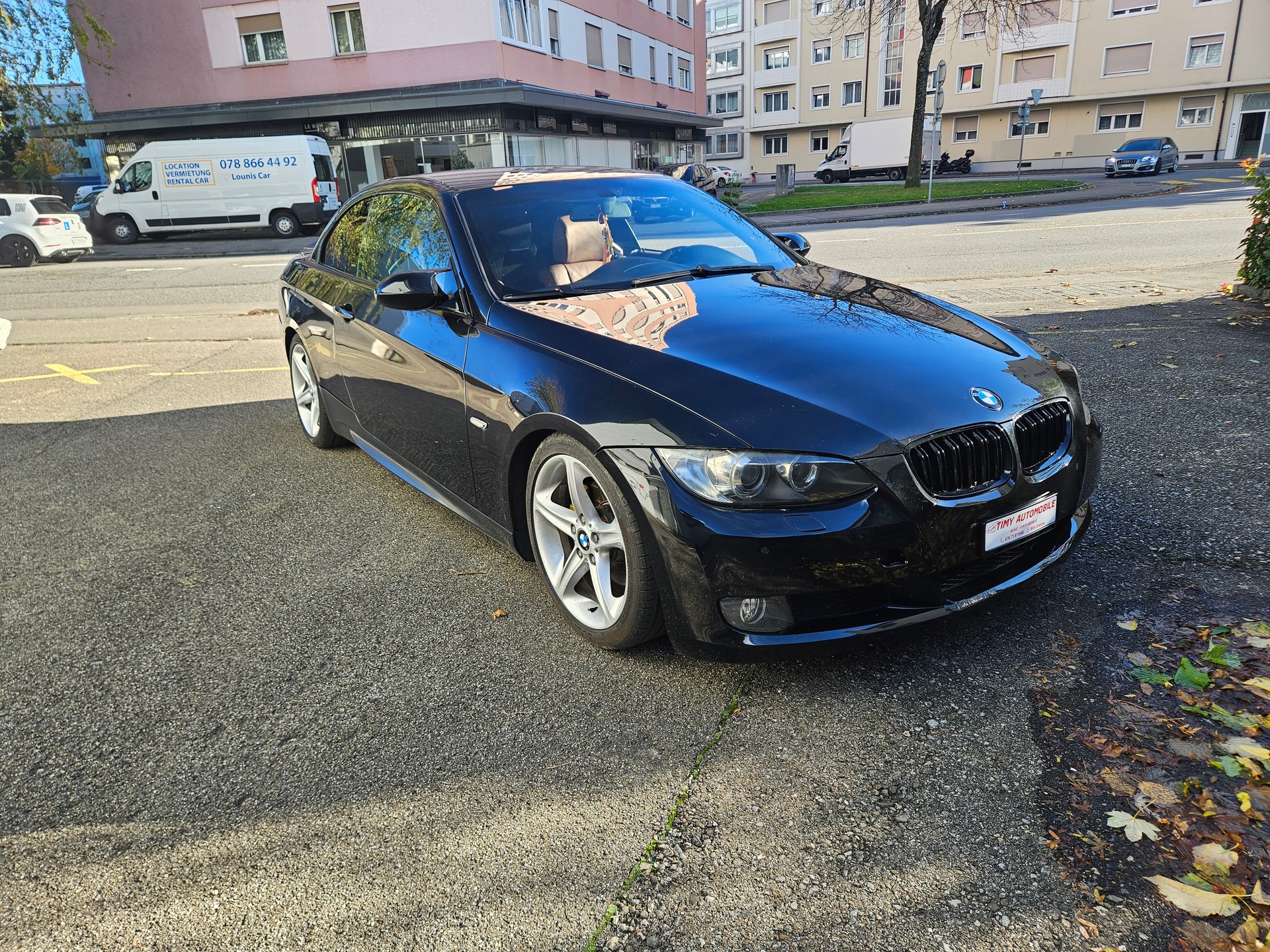 BMW 320i Cabriolet Steptronic-image-1