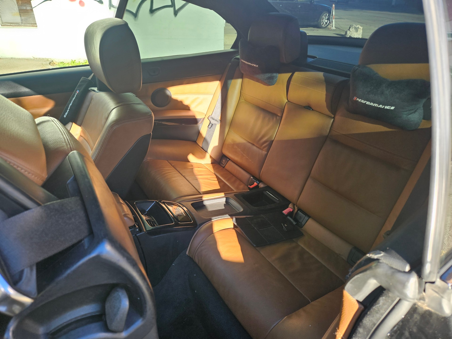 BMW 320i Cabriolet Steptronic-image-10
