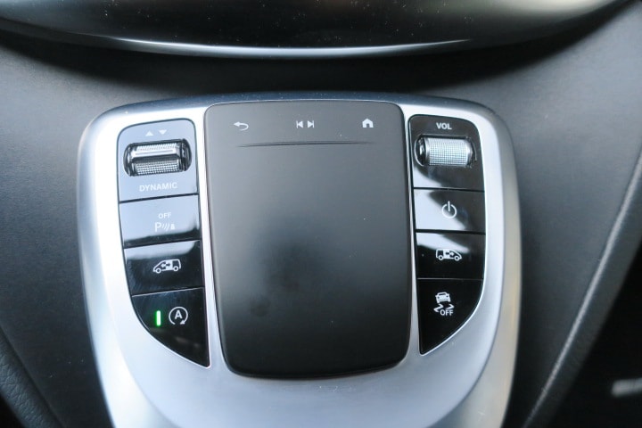 MERCEDES-BENZ V 300 d lang Swiss Edition 4Matic 9G-Tronic-image-12