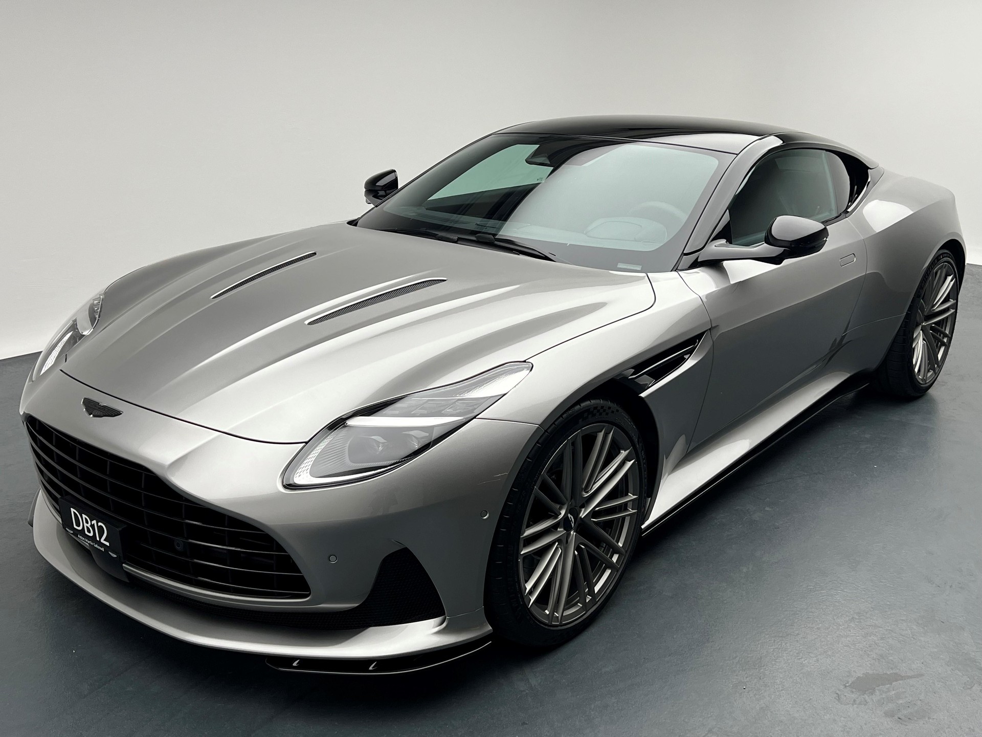 ASTON MARTIN DB12 Coupé 4.0 V8 Bi-Turbo