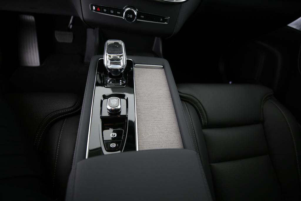 VOLVO XC90 2.0 T8 TE Ultra Dark eAWD-image-10