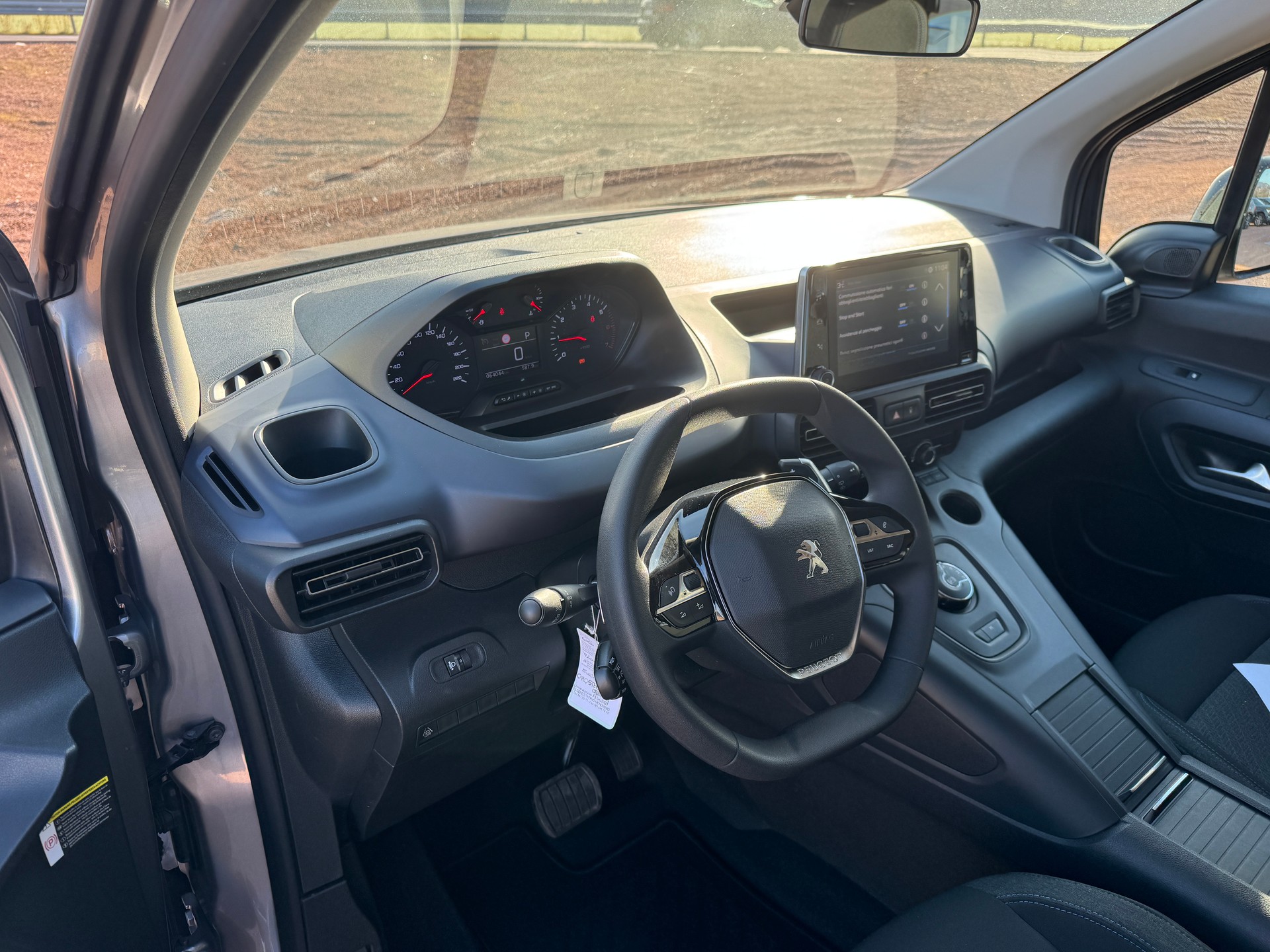 PEUGEOT Rifter 1.5 BlueHDi Allure Pack EAT8-image-6