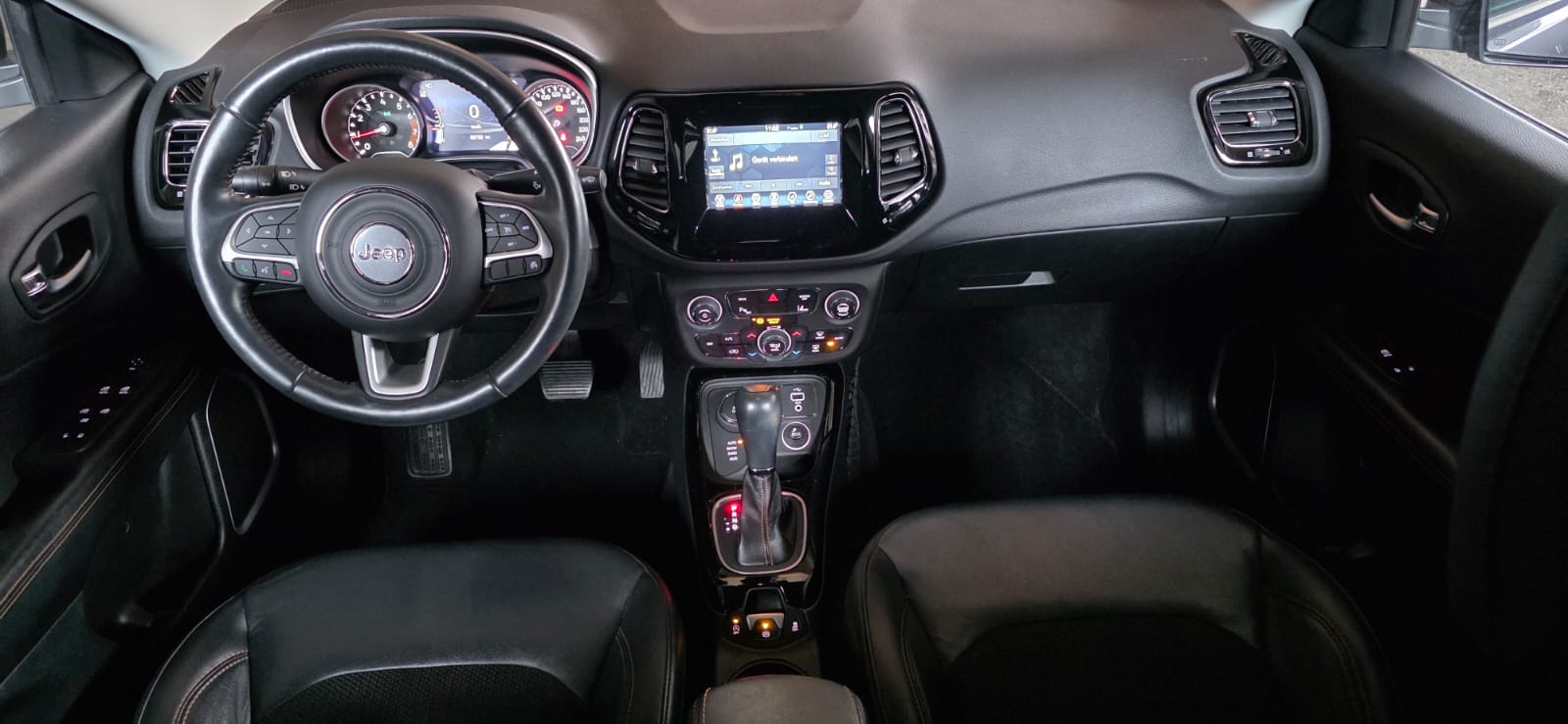 JEEP Compass 1.4 Turbo Limited AWD 9ATX *CH-Fahrzeug*-image-10
