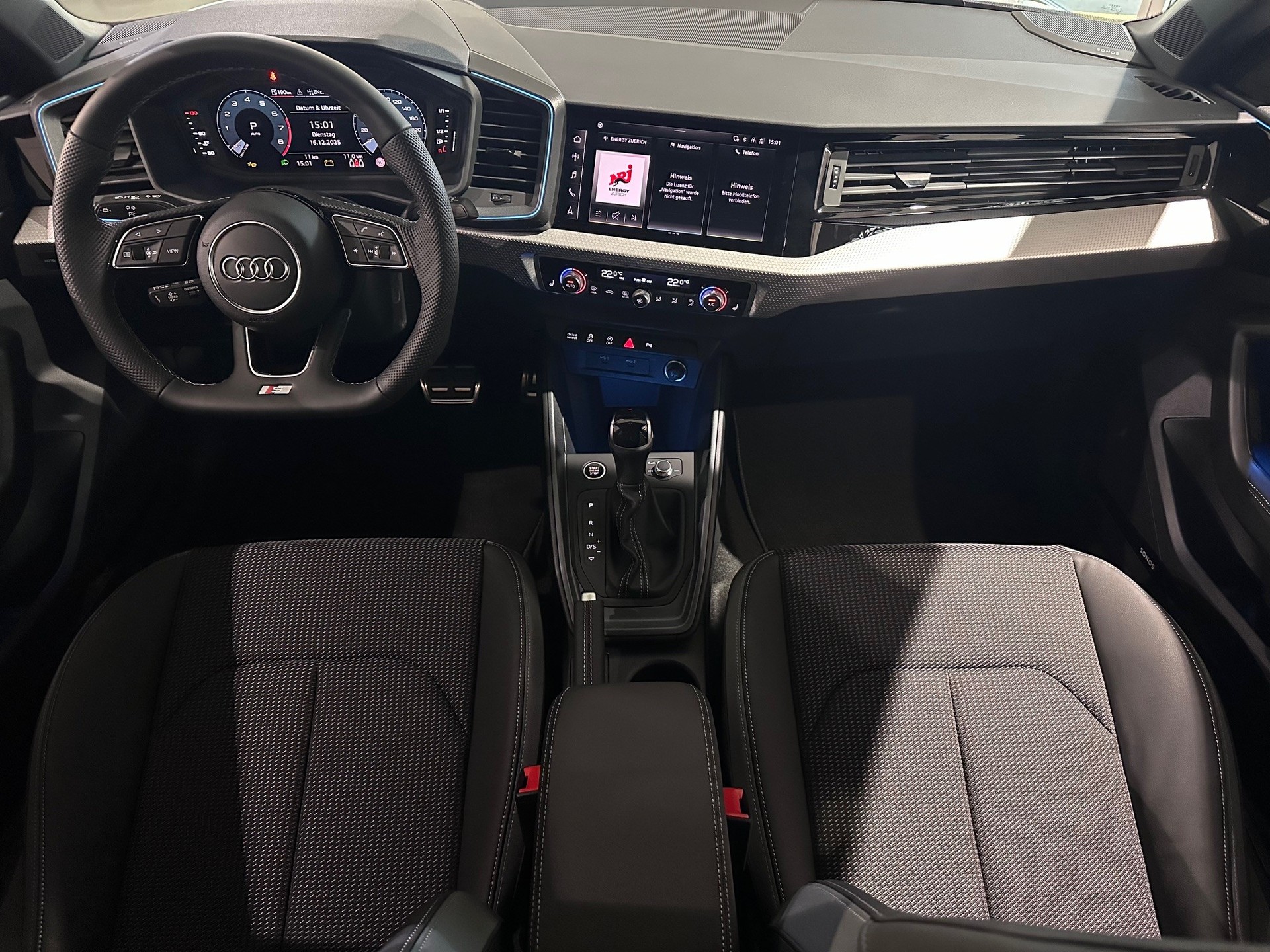 AUDI A1 Sportback 30 TFSI S Line Attraction S-tronic-image-8