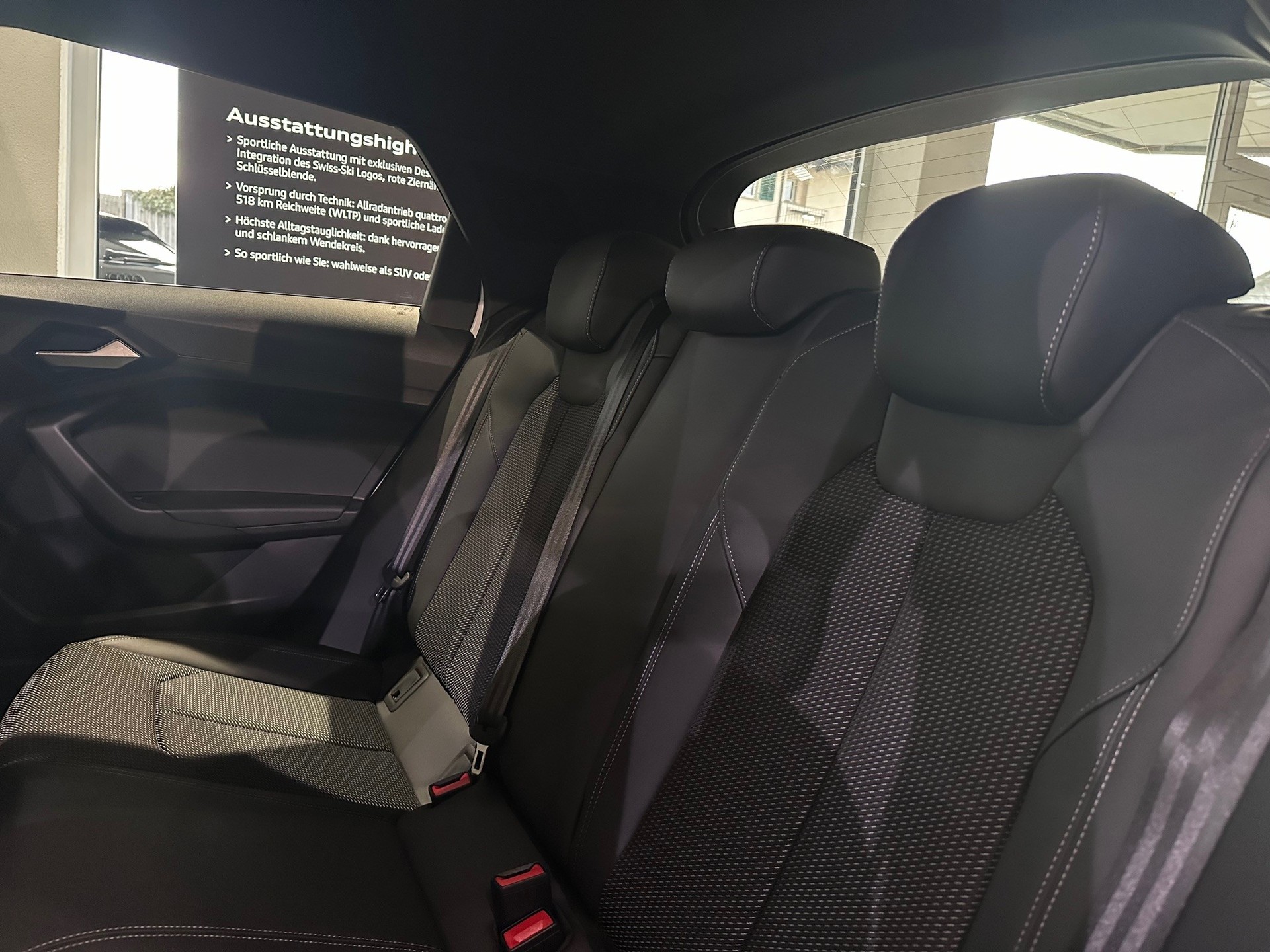 AUDI A1 Sportback 30 TFSI S Line Attraction S-tronic-image-10