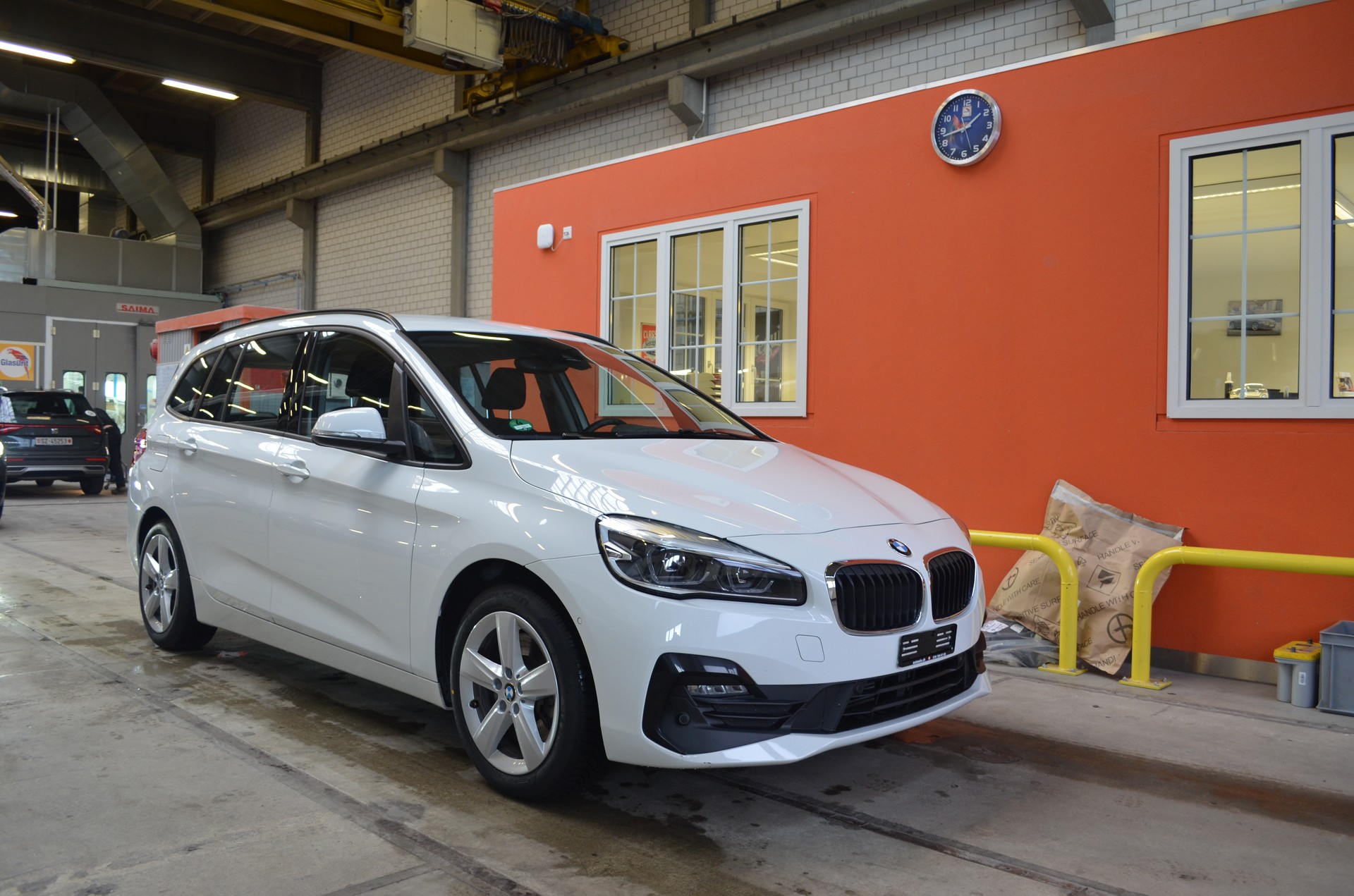 BMW 218d xDrive Gran Tourer Steptronic-image-0