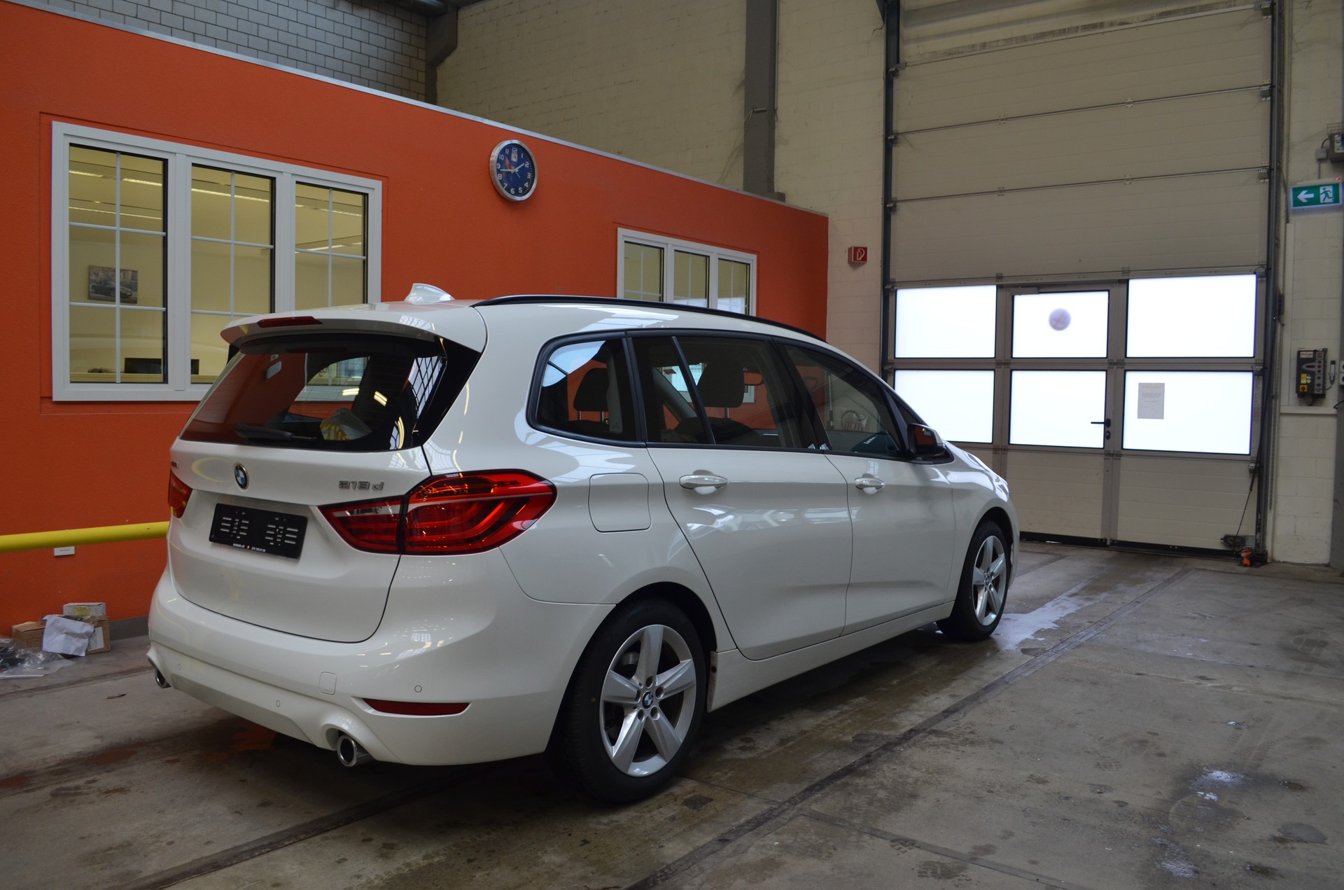 BMW 218d xDrive Gran Tourer Steptronic-image-4