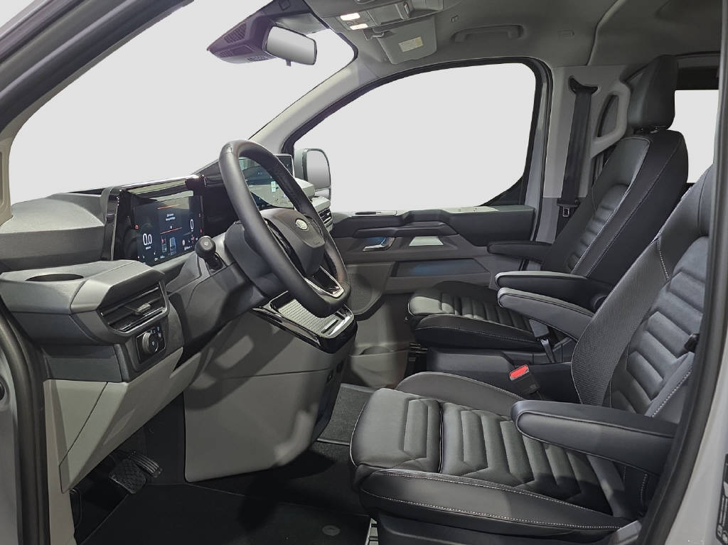 FORD Tourneo Custom Bus 320 L1 2.0 EcoBlue 170 PS Titanium X 4x4-image-6