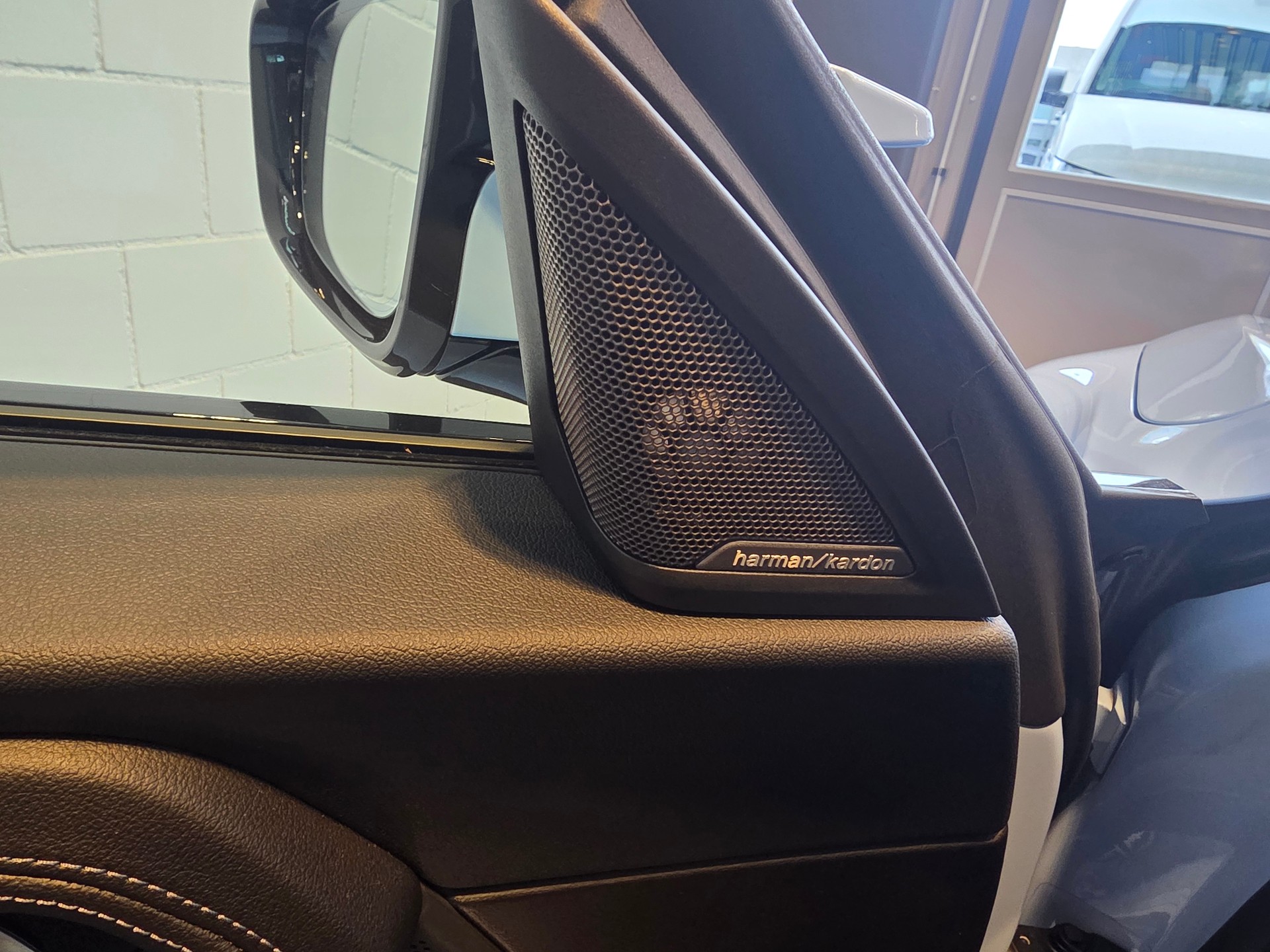 BMW M2 Steptronic-image-15