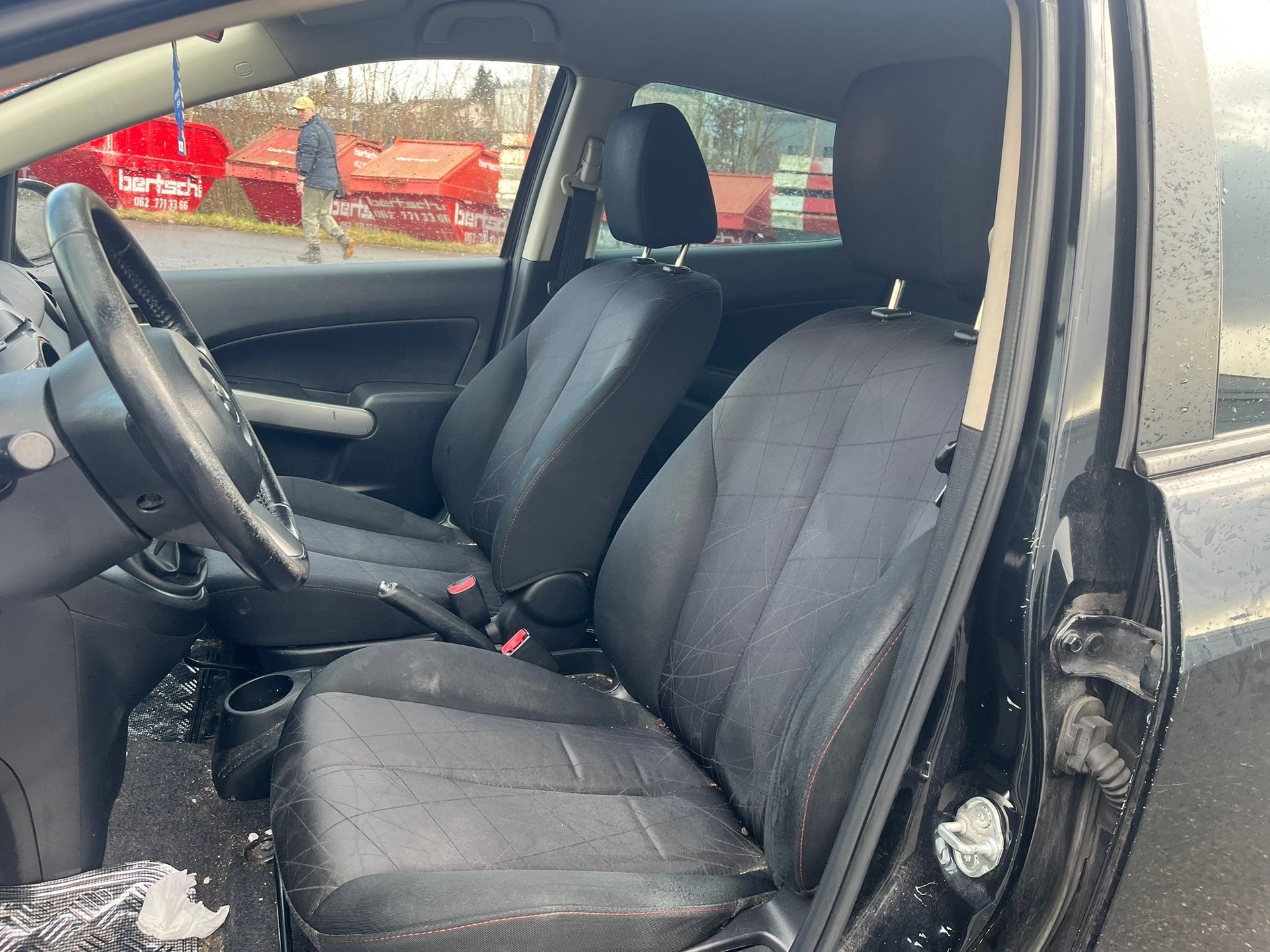 MAZDA 2 1.3i 16V Exclusive-image-4