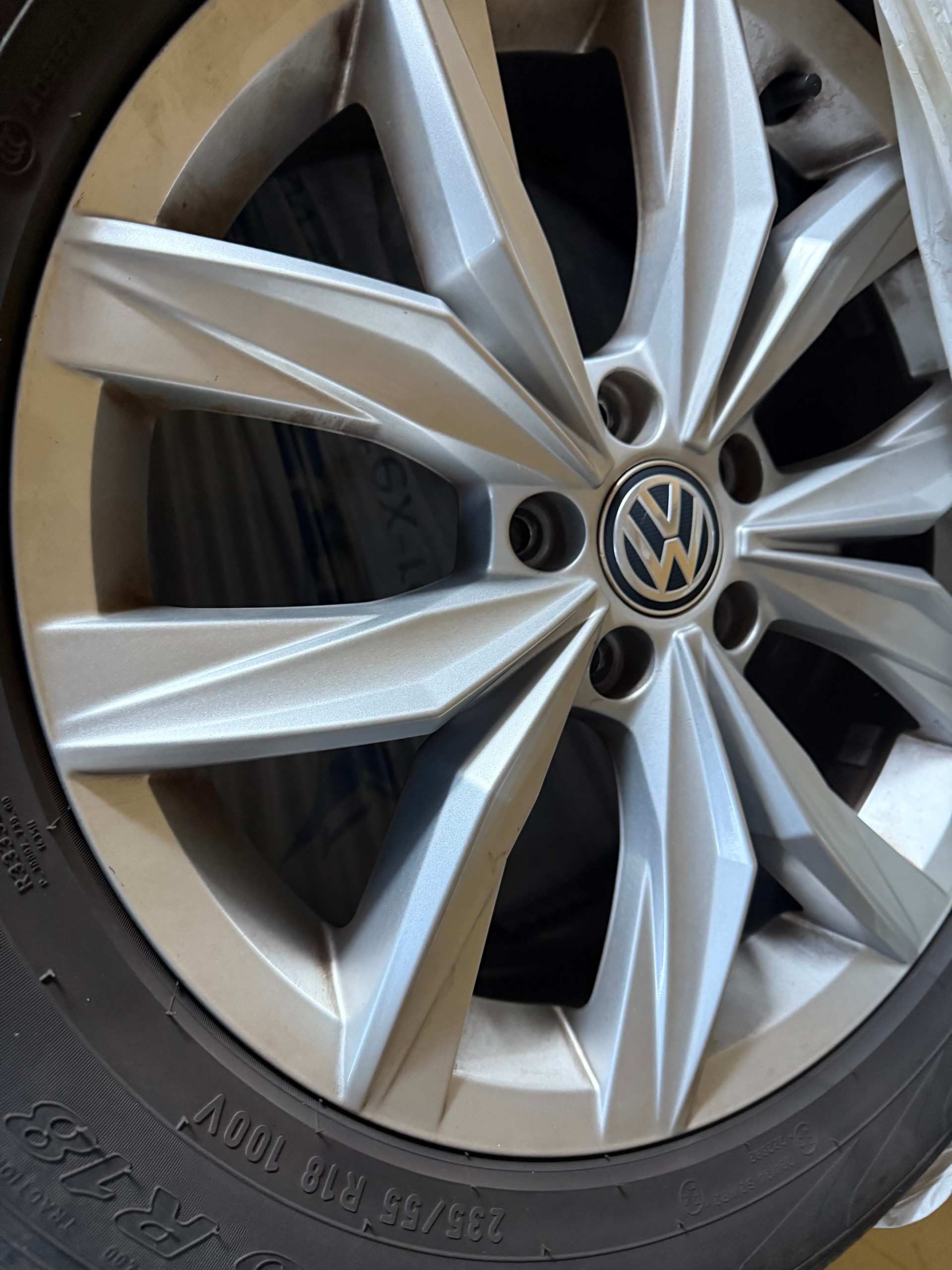 VW Tiguan 2.0TSI Highline 4Motion DSG-image-14
