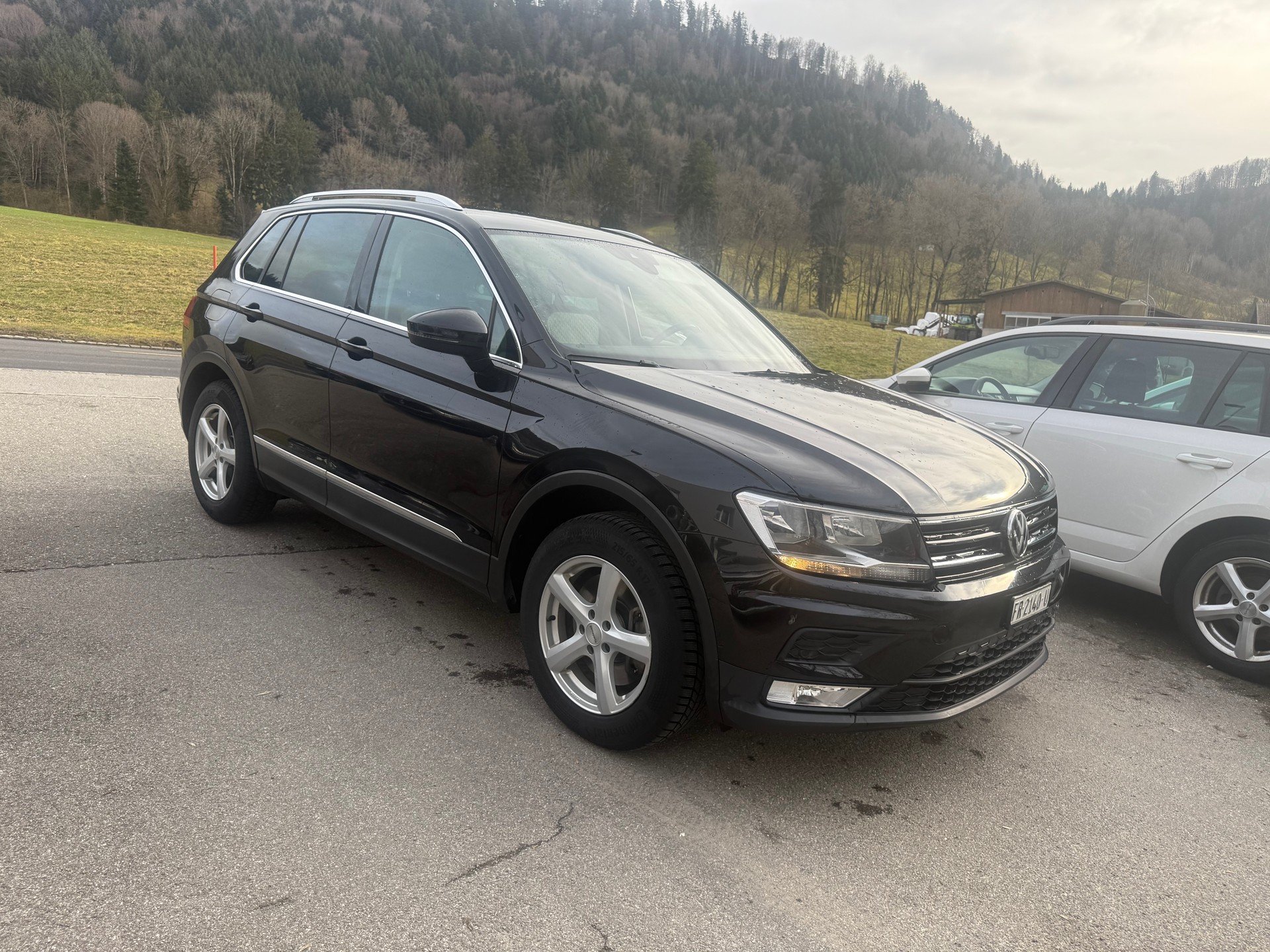 VW Tiguan 2.0TSI Highline 4Motion DSG-image-5