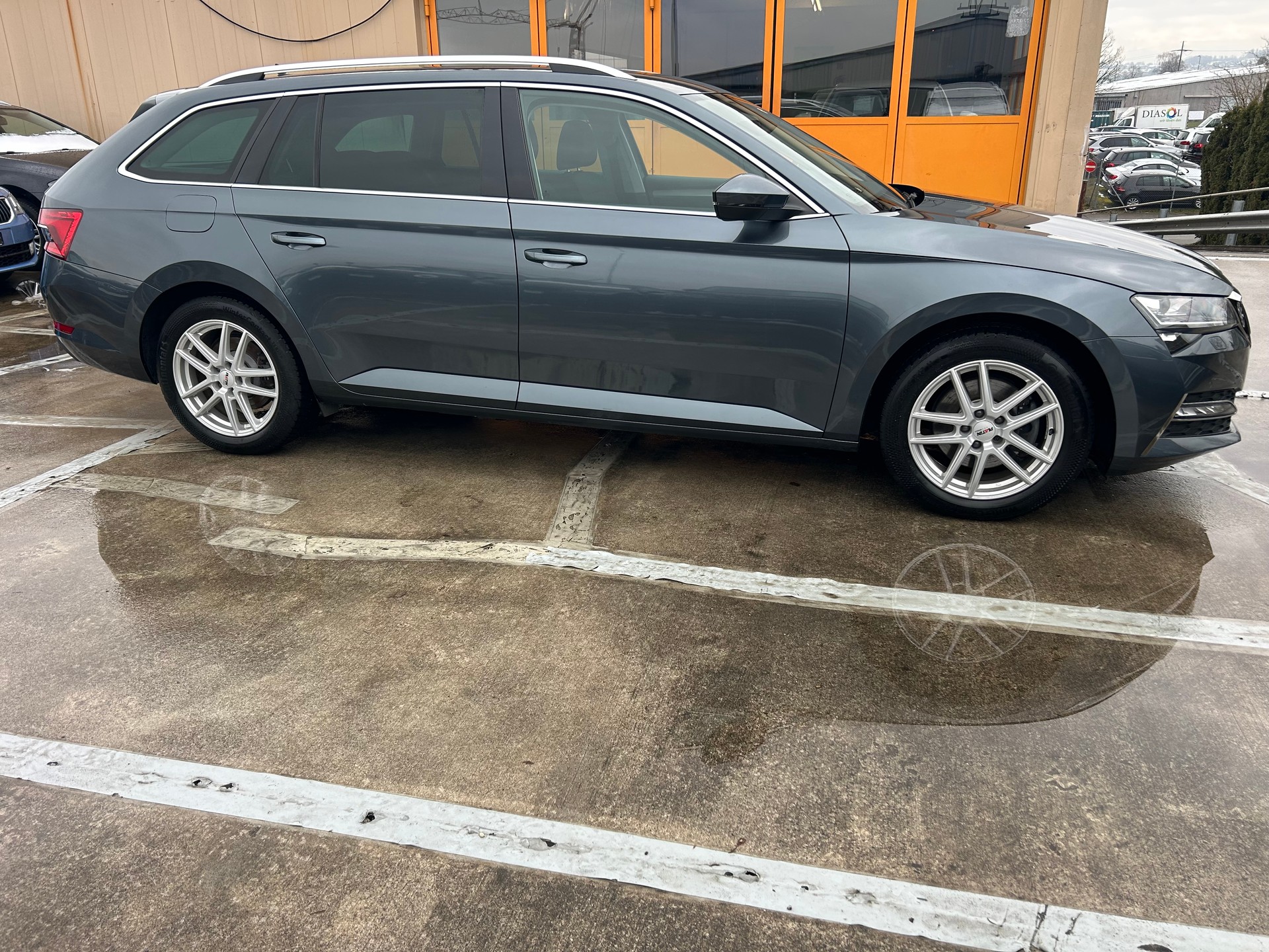 SKODA Superb 1.4 TSI Ambition PHEV DSC-image-4