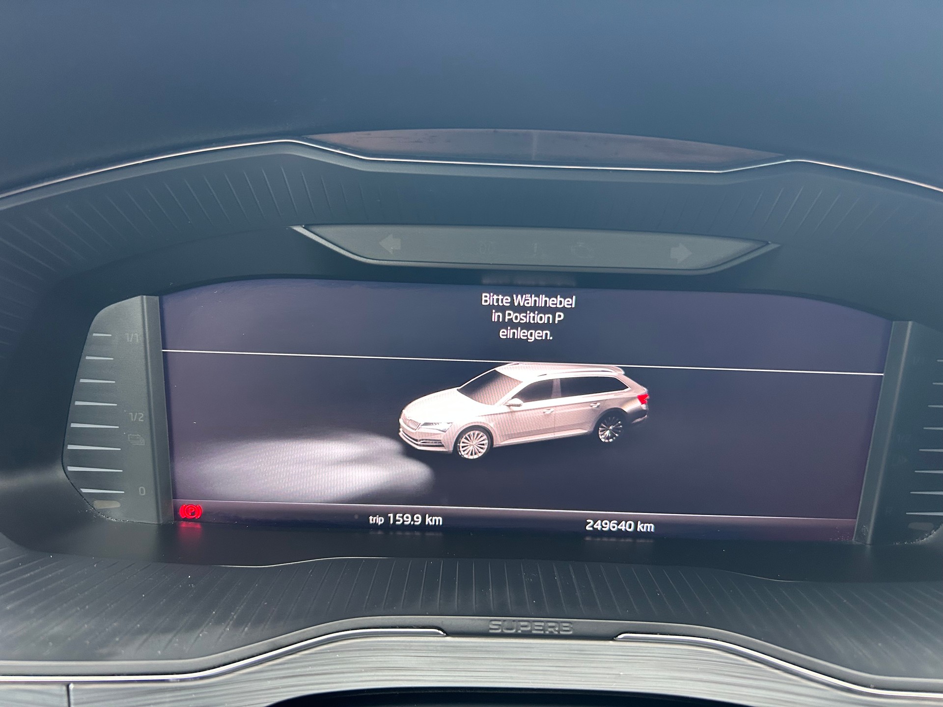 SKODA Superb 1.4 TSI Ambition PHEV DSC-image-13