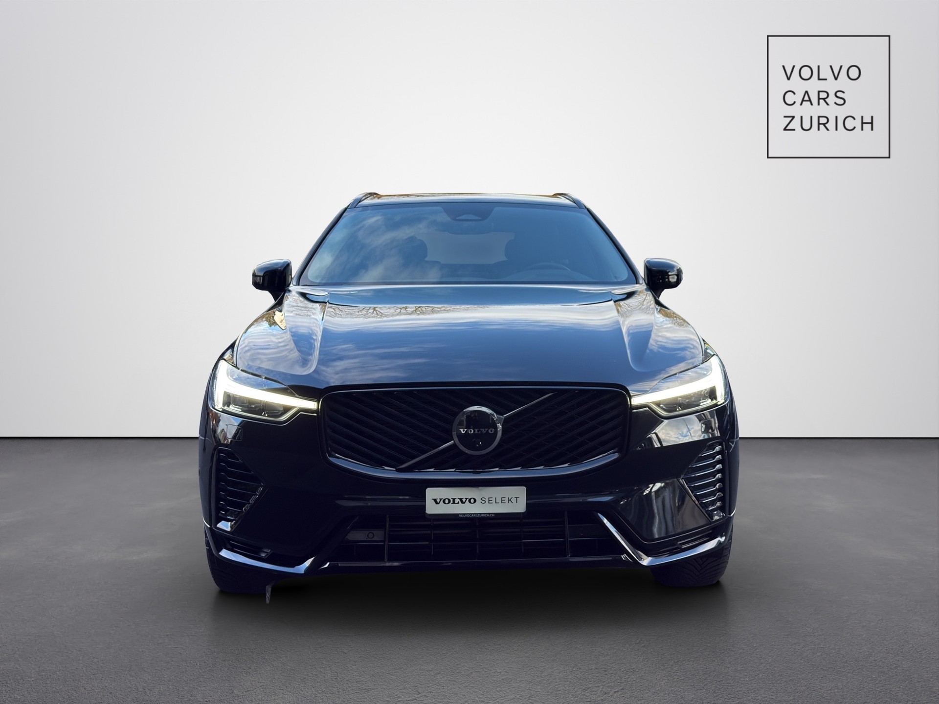 VOLVO XC60 2.0 T8 TE Plus Dark eAWD-image-4