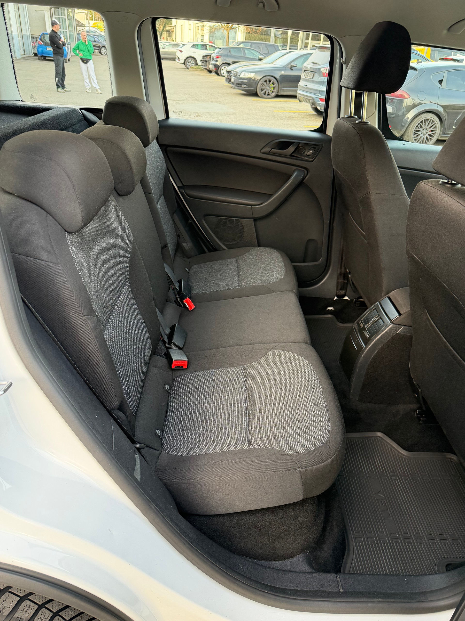 SKODA Yeti 1.4 TSI Active 4x4-image-14