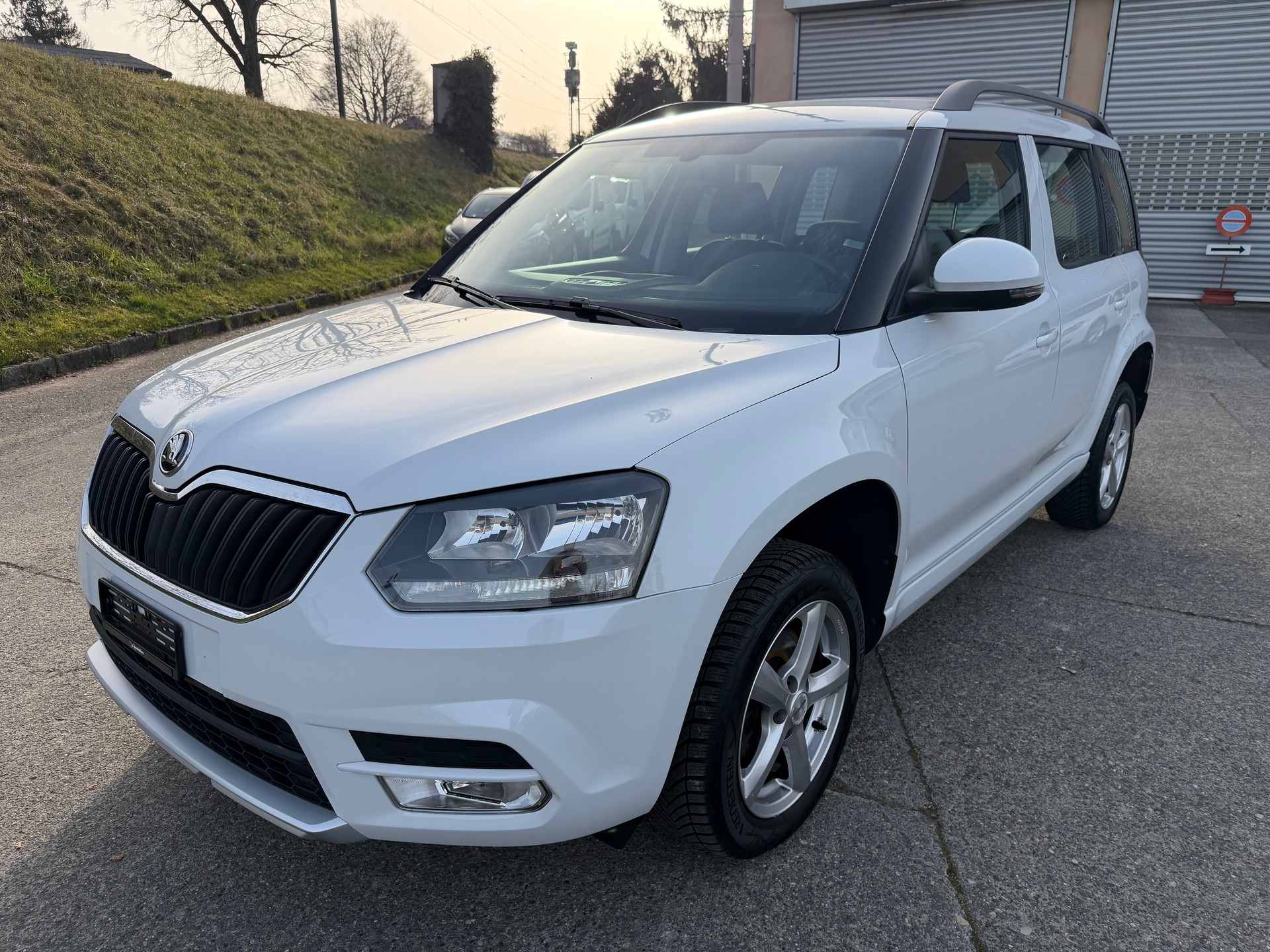 SKODA Yeti 1.4 TSI Active 4x4-image-0