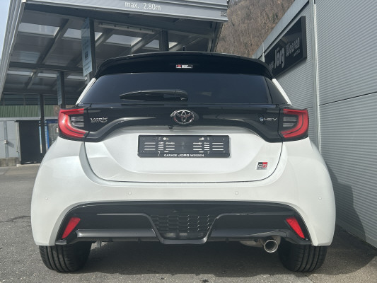 TOYOTA Yaris 1.5 GR Sport e-CVT-image-4