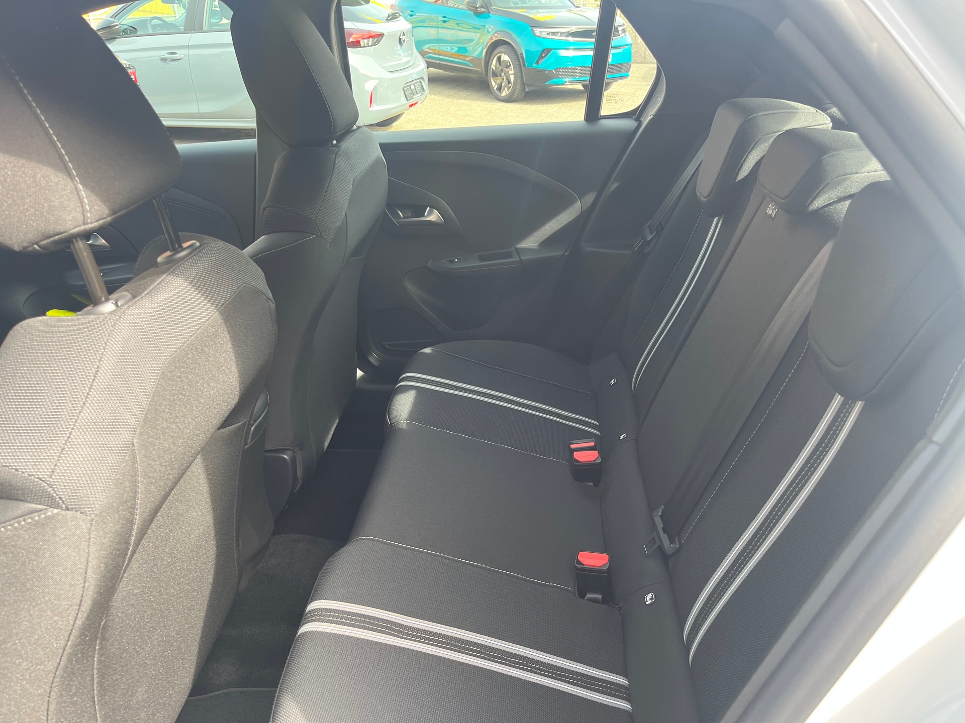 OPEL Corsa 1.2 MHEV Viva-image-2