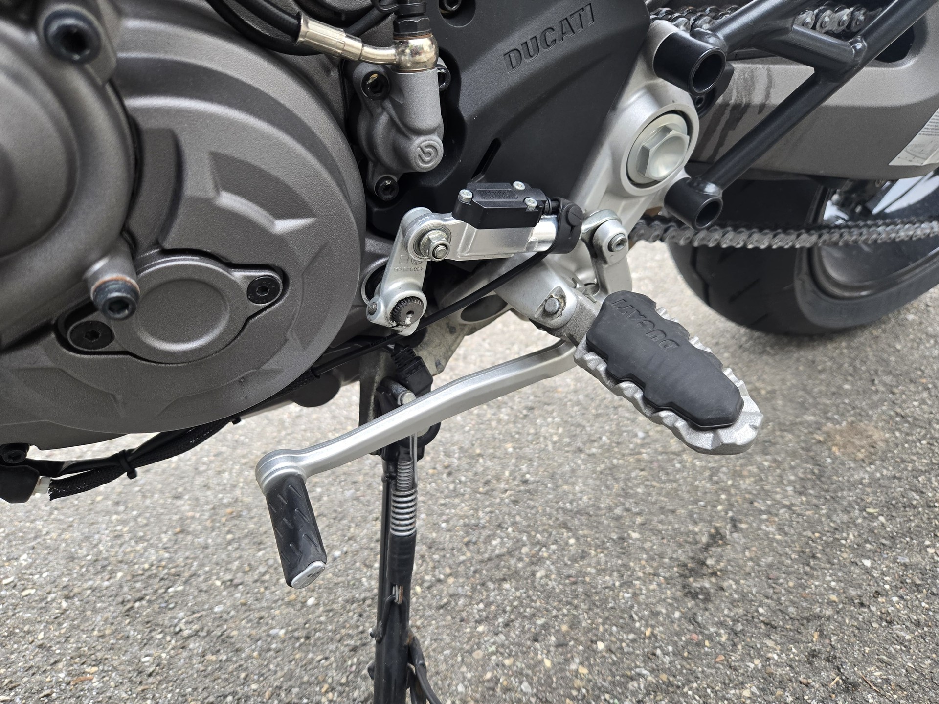 DUCATI Hypermotard 950-image-9