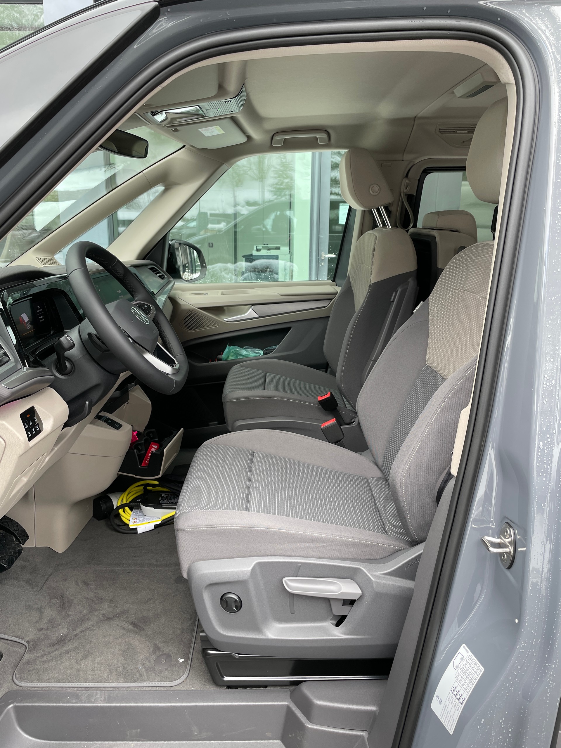 VW Multivan 1.5 eHybrid Life Edition 4Motion DSG-image-10